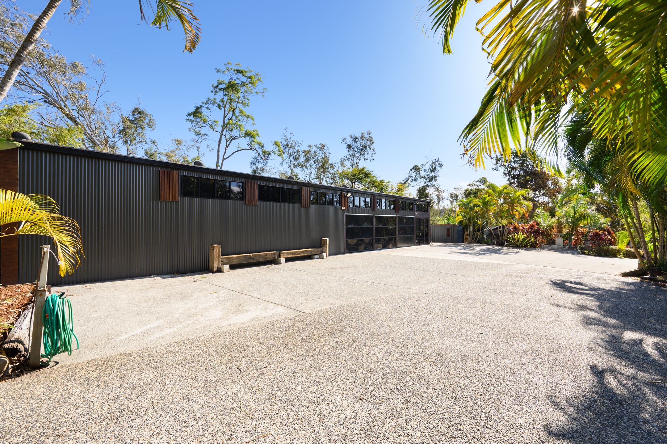 50-52 Helensvale Road — photo 7 of 24