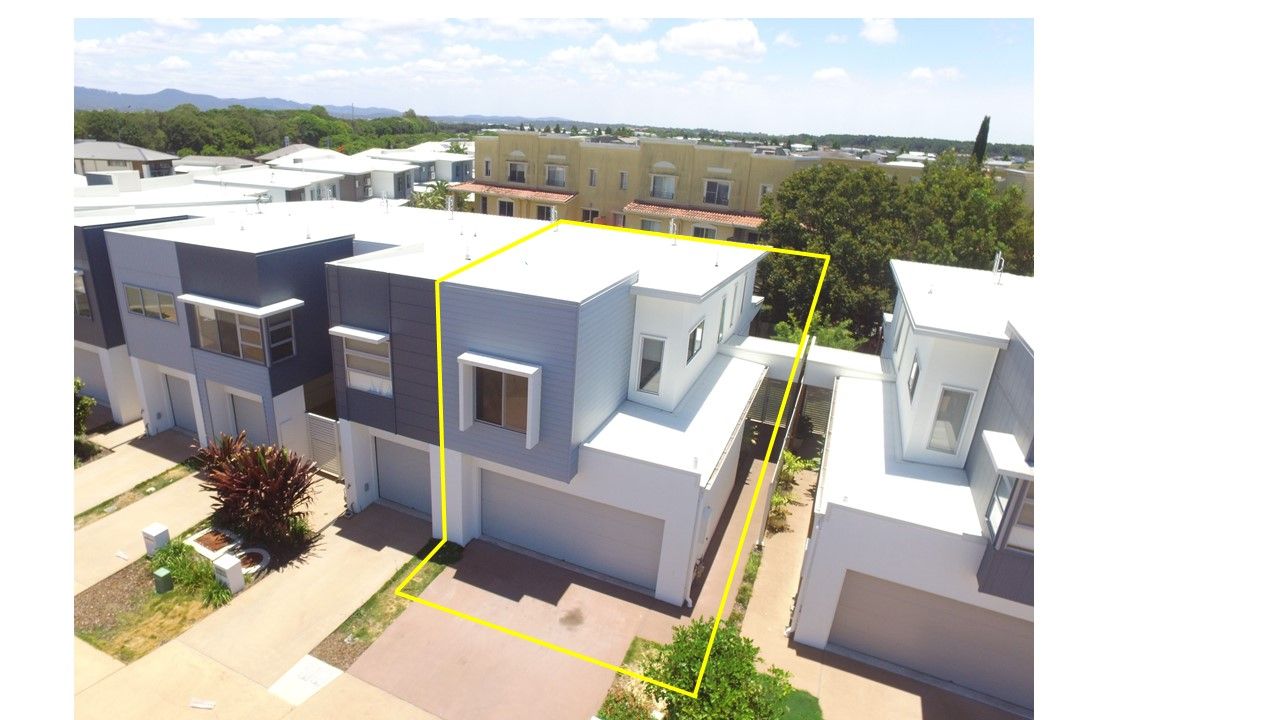 37 Azure Way, Hope Island QLD 4212