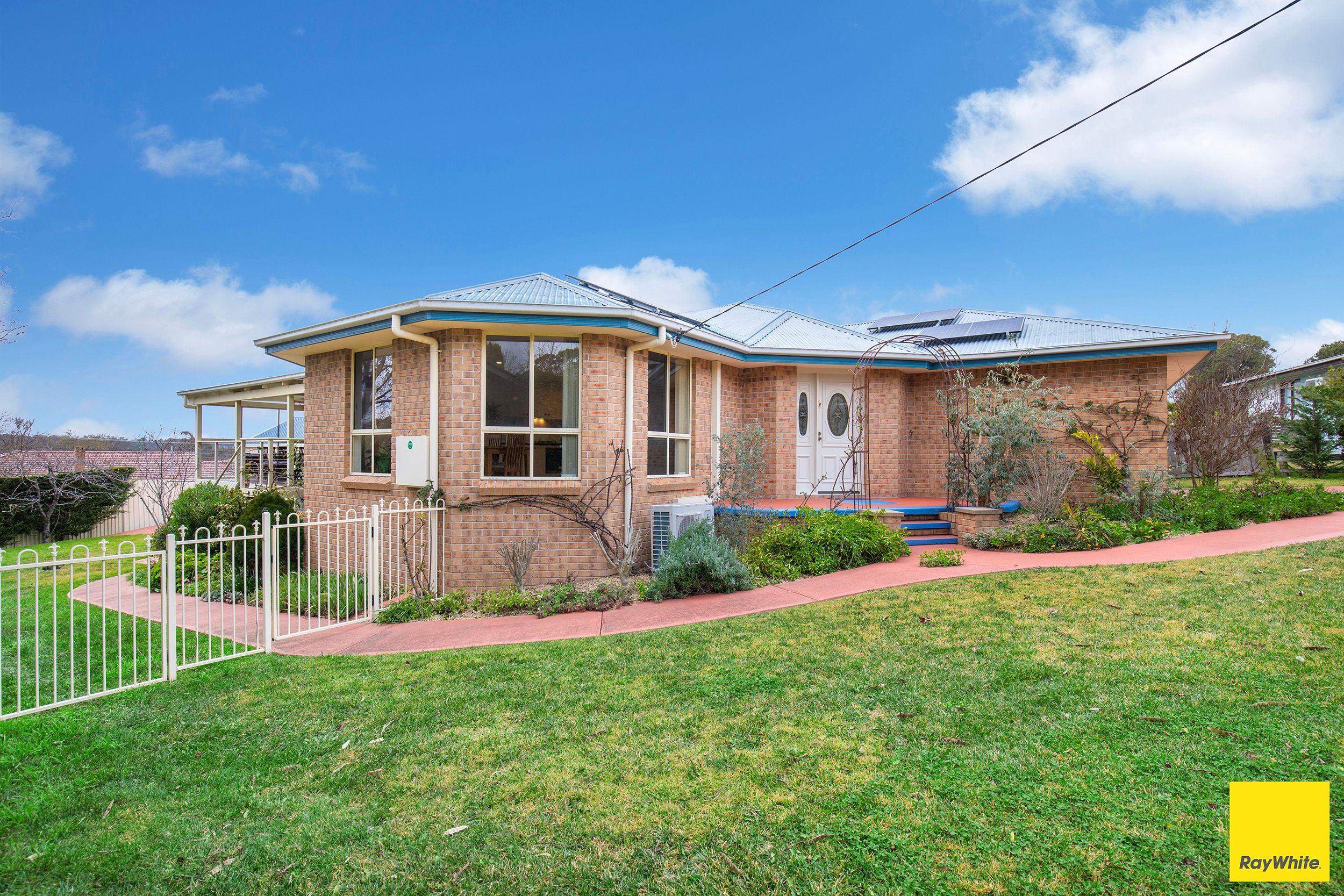 2 Johnson Avenue, Armidale, NSW 2350