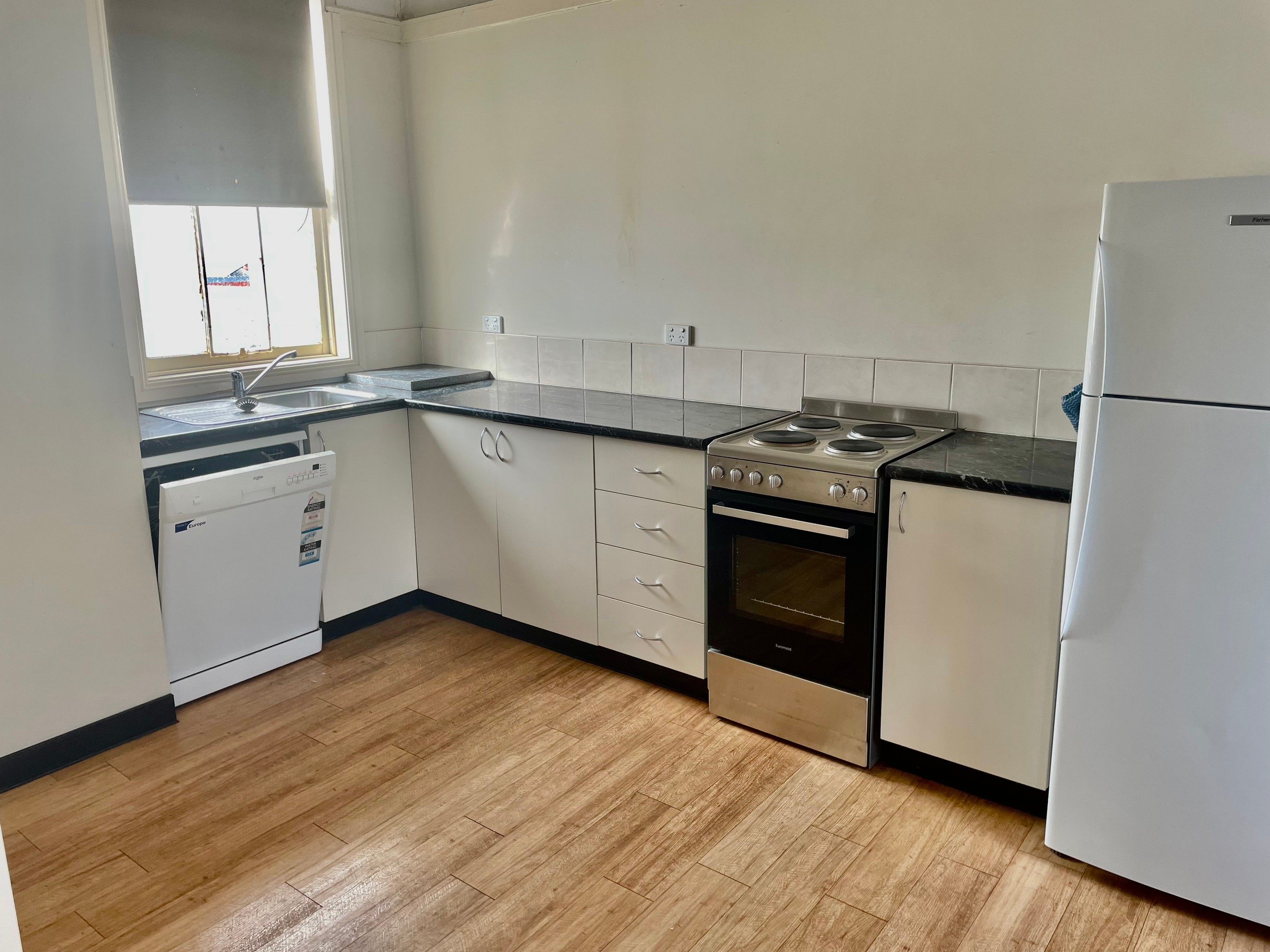 130 Main Street, West Wyalong, NSW 2671