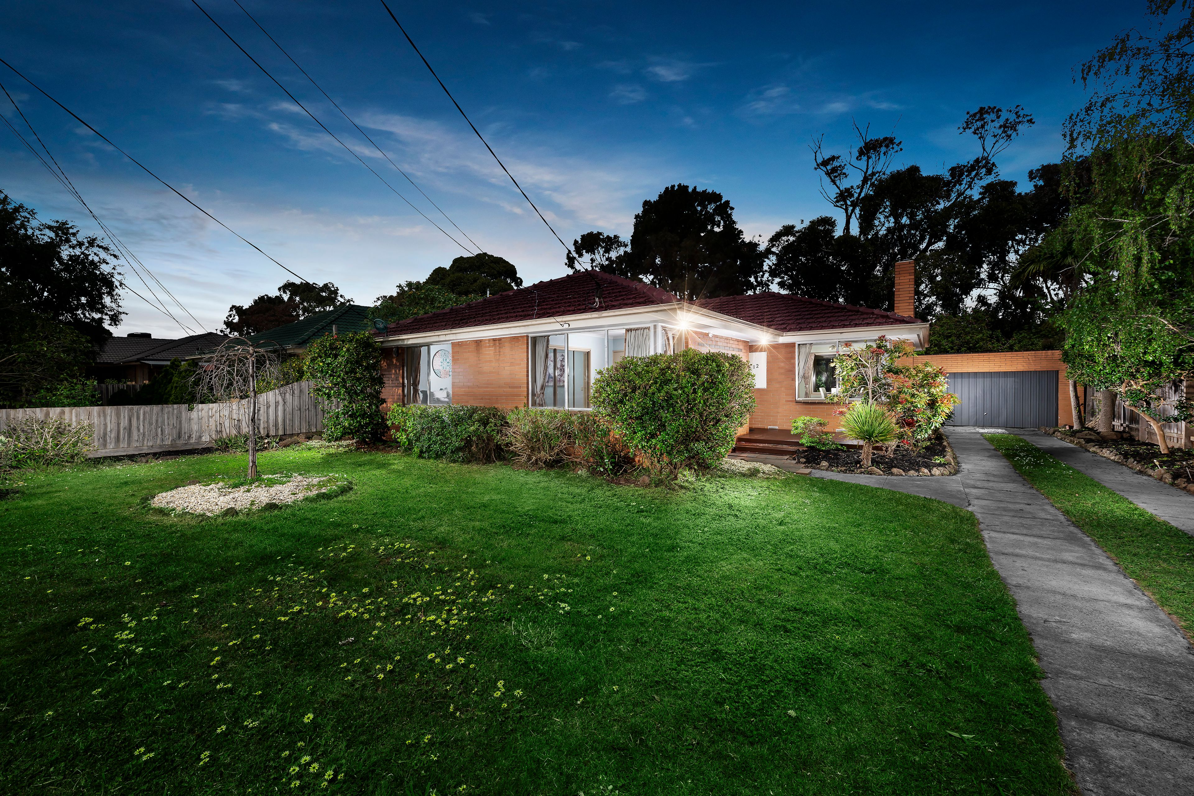 12 Winnifred Crescent, Knoxfield, VIC 3180