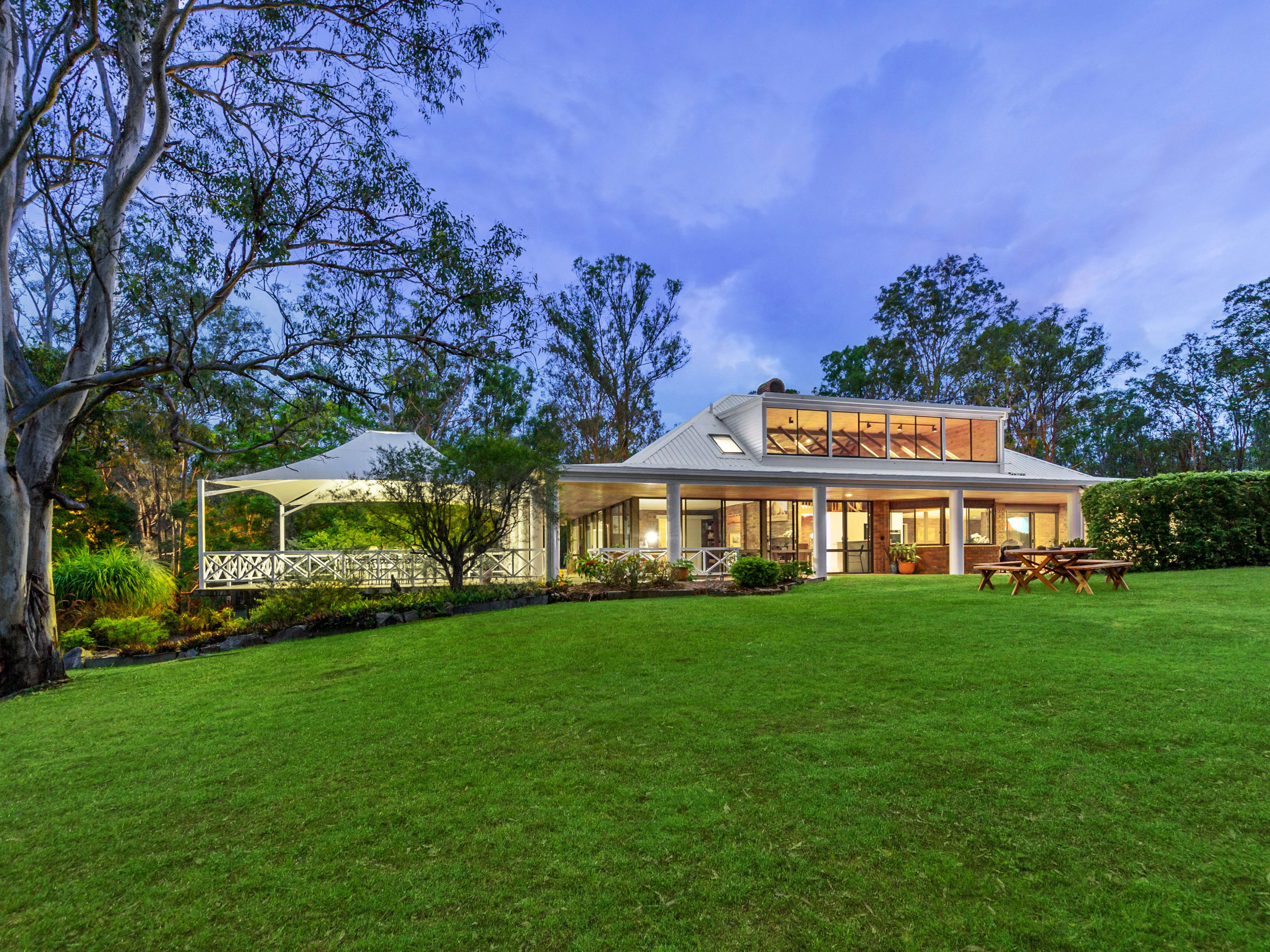 91 Whiteside Road, Whiteside, QLD 4503
