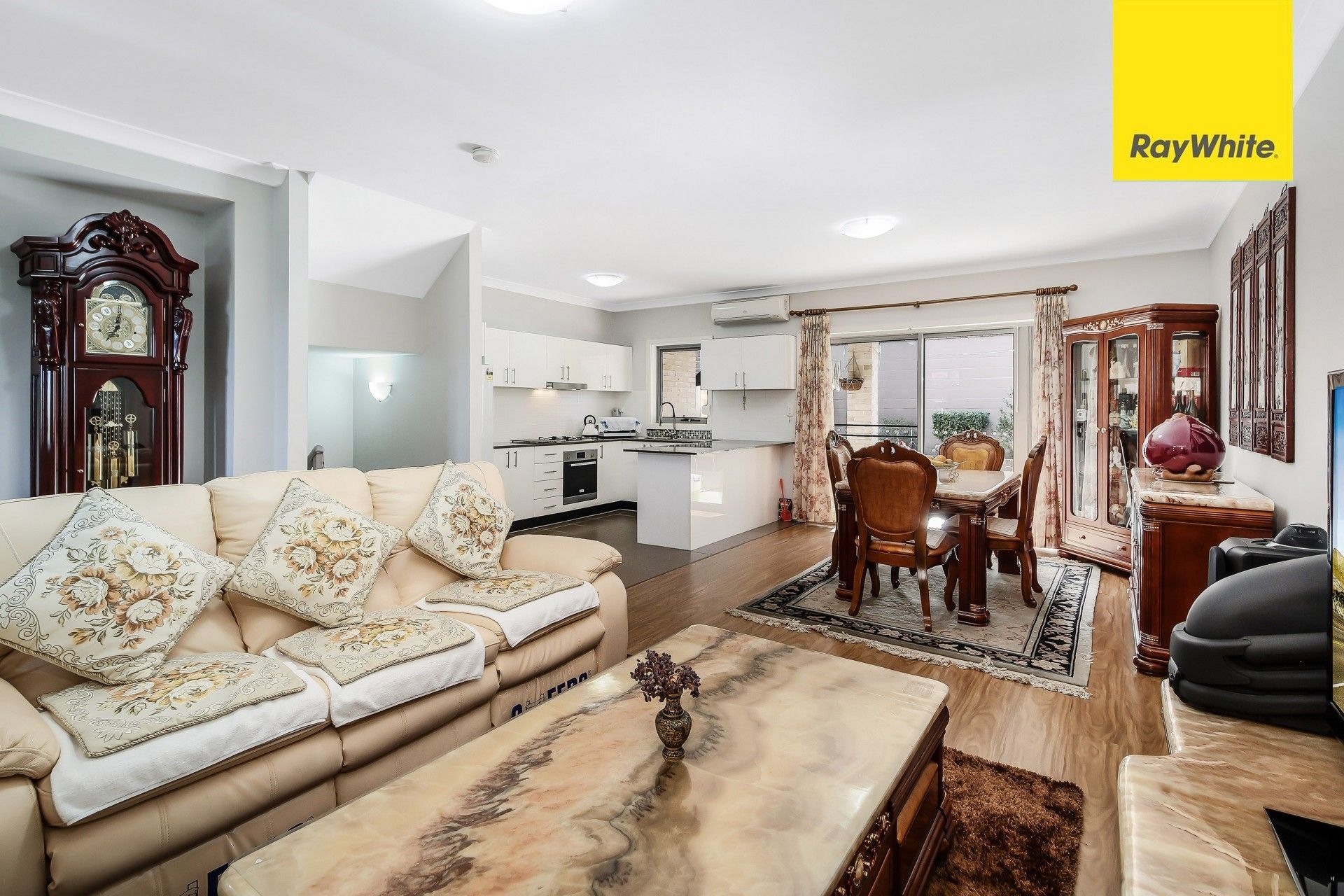 8/11-17 Broadarrow Road, Beverly Hills, NSW 2209