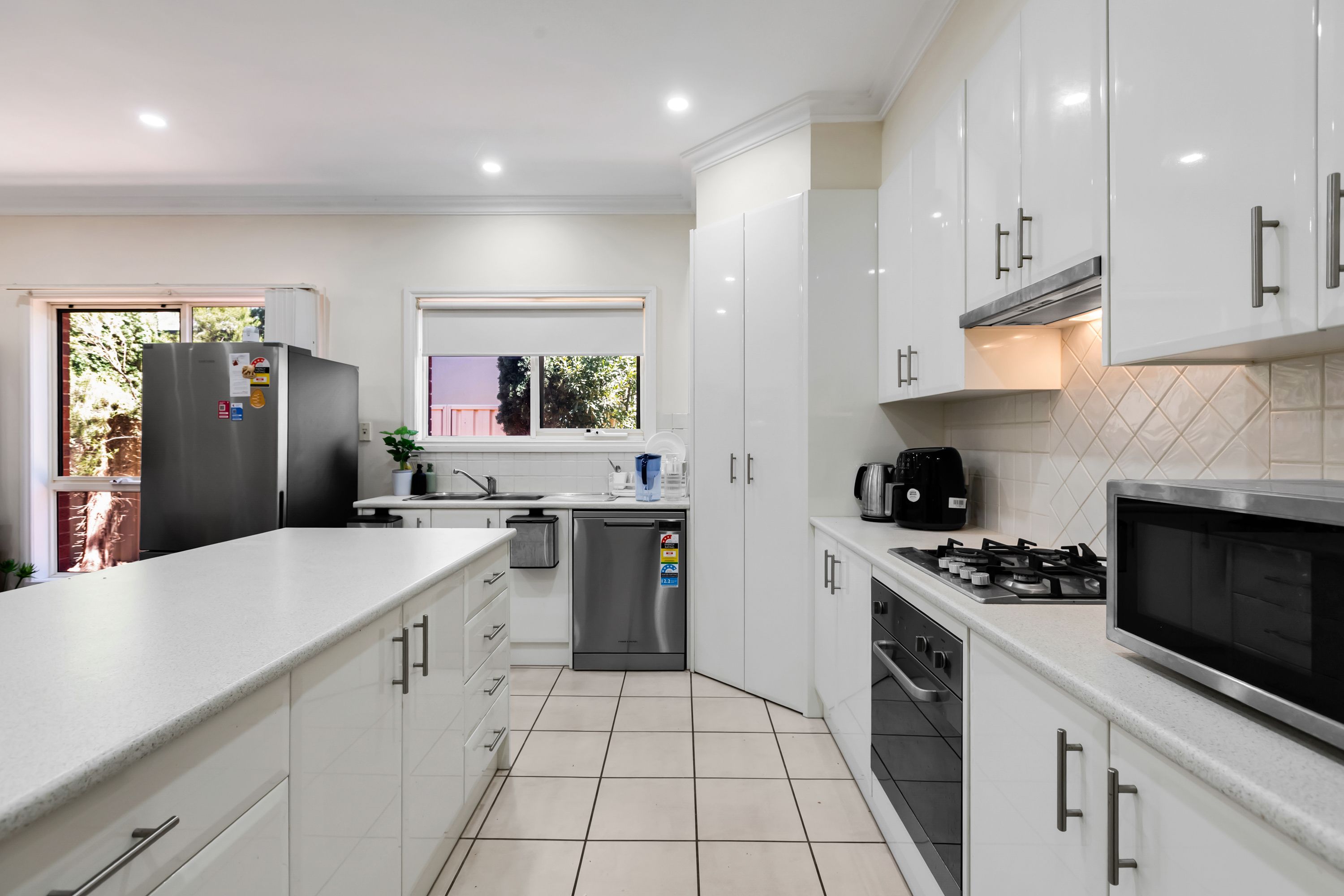 4/529 Walnut Avenue — photo 4 of 19
