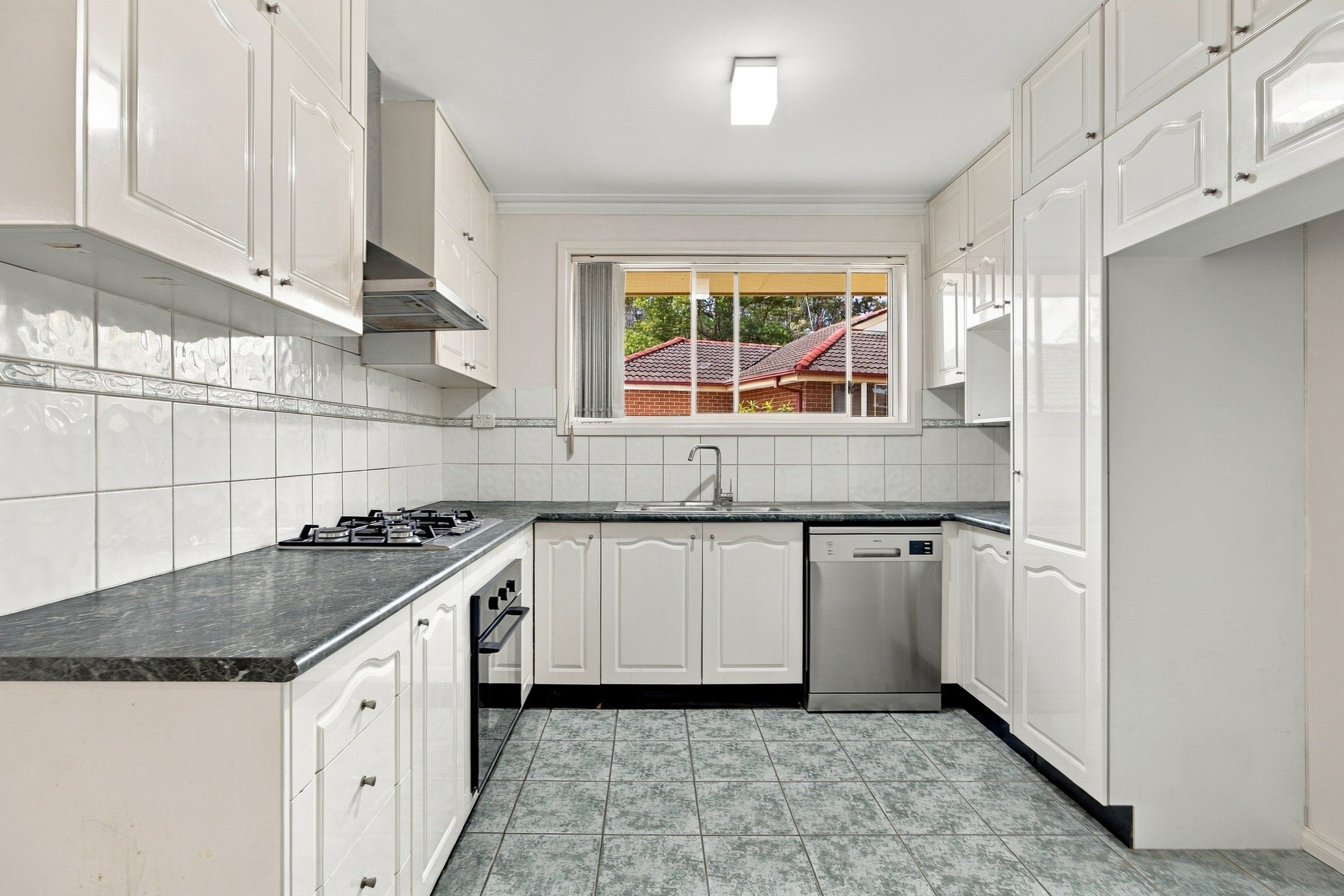 4/50 Toongabbie Road — photo 4 of 17