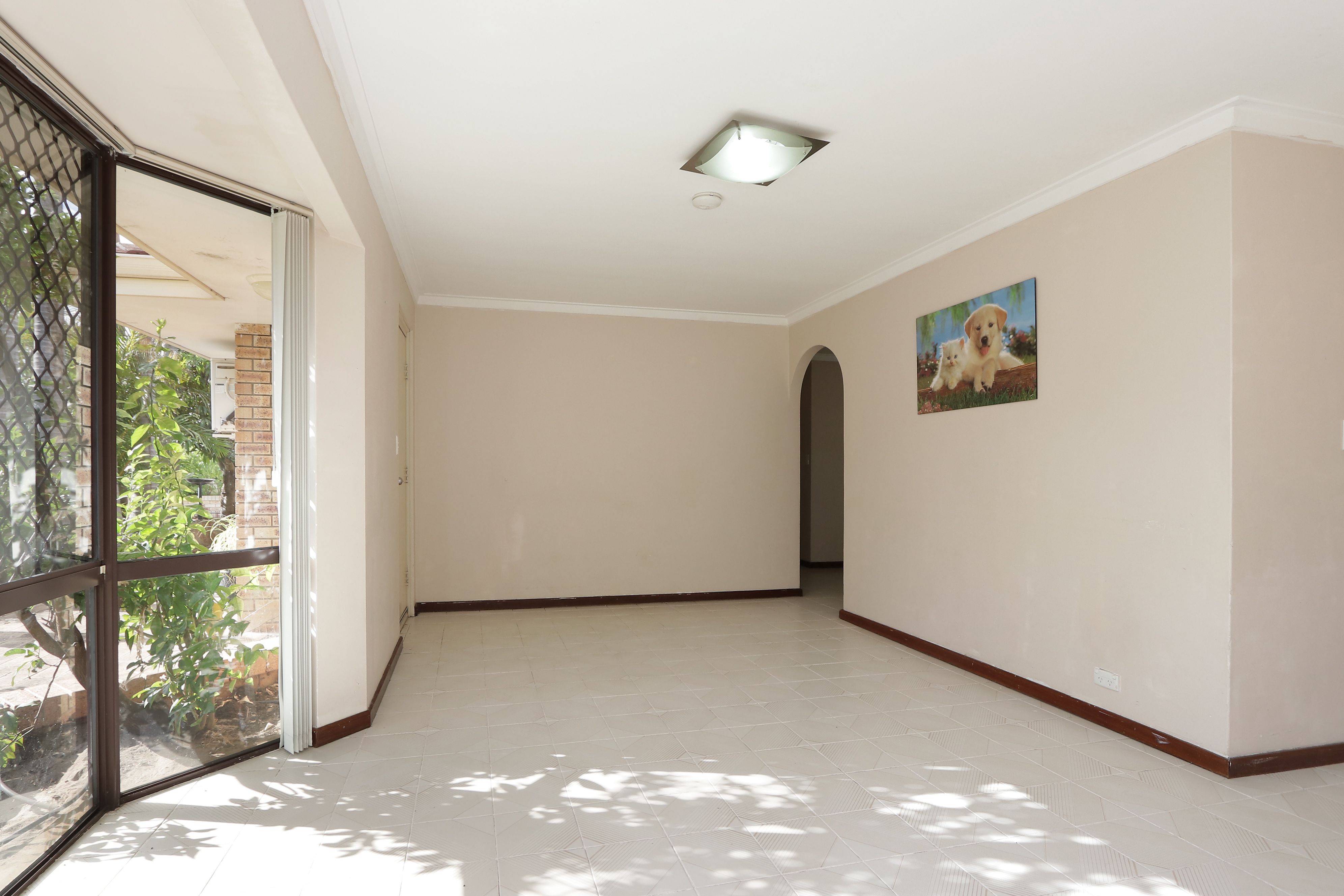 2 Parana Crescent, Beechboro, WA 6063