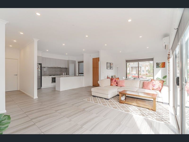 1 Distinction Avenue, Craigieburn, VIC 3064