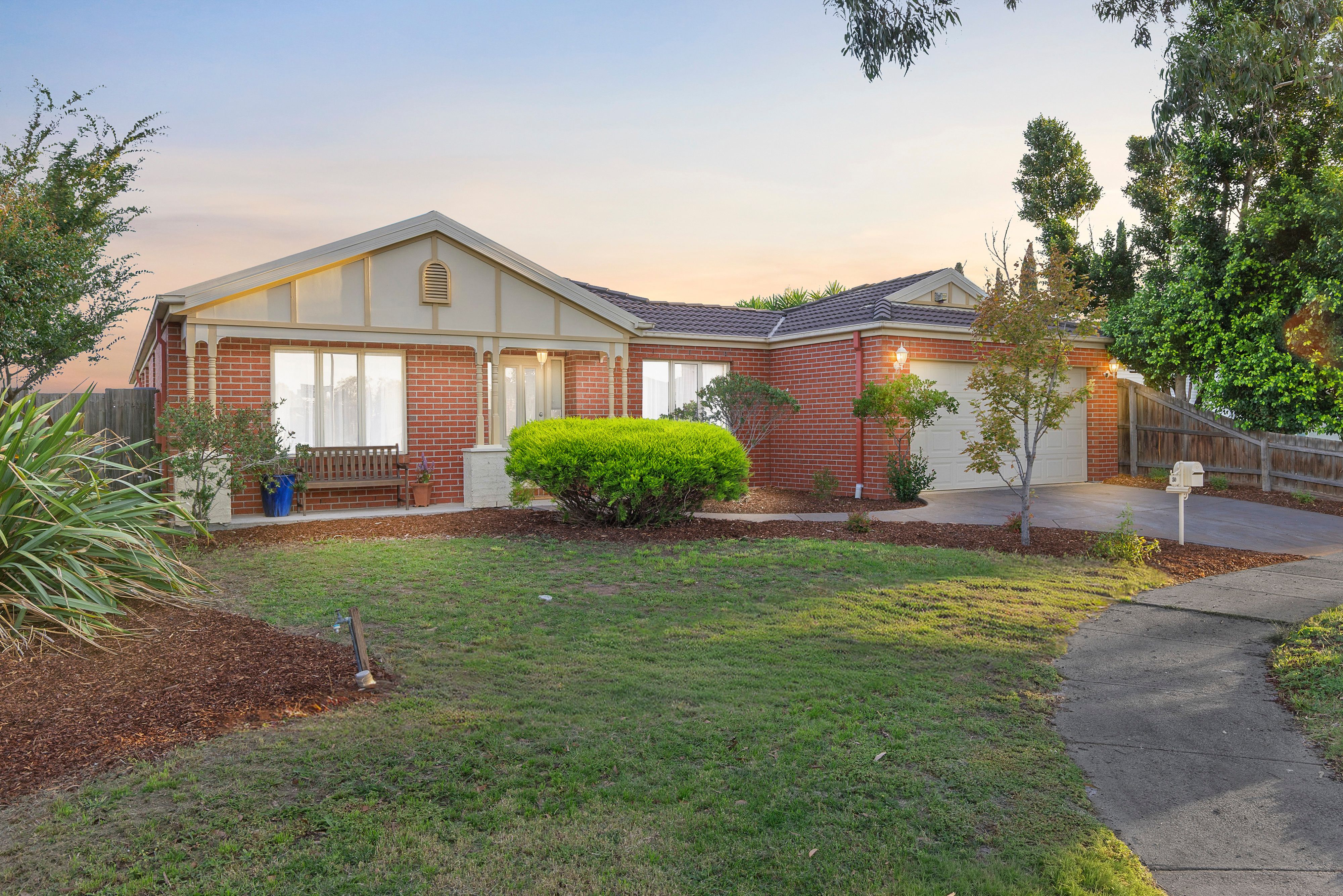 50 Rio Grande Drive, Roxburgh Park, VIC 3064