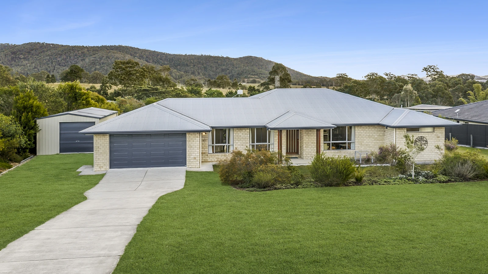 70-72 Sippel Drive, Woodford, QLD 4514