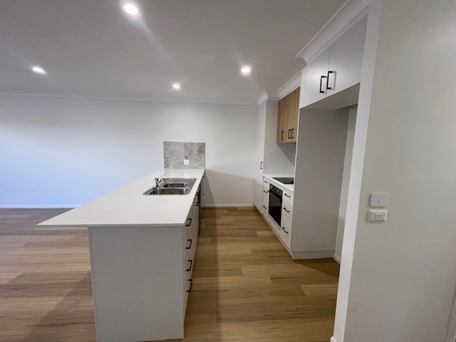 2/16 Forrest Street, Pittsworth, QLD 4356