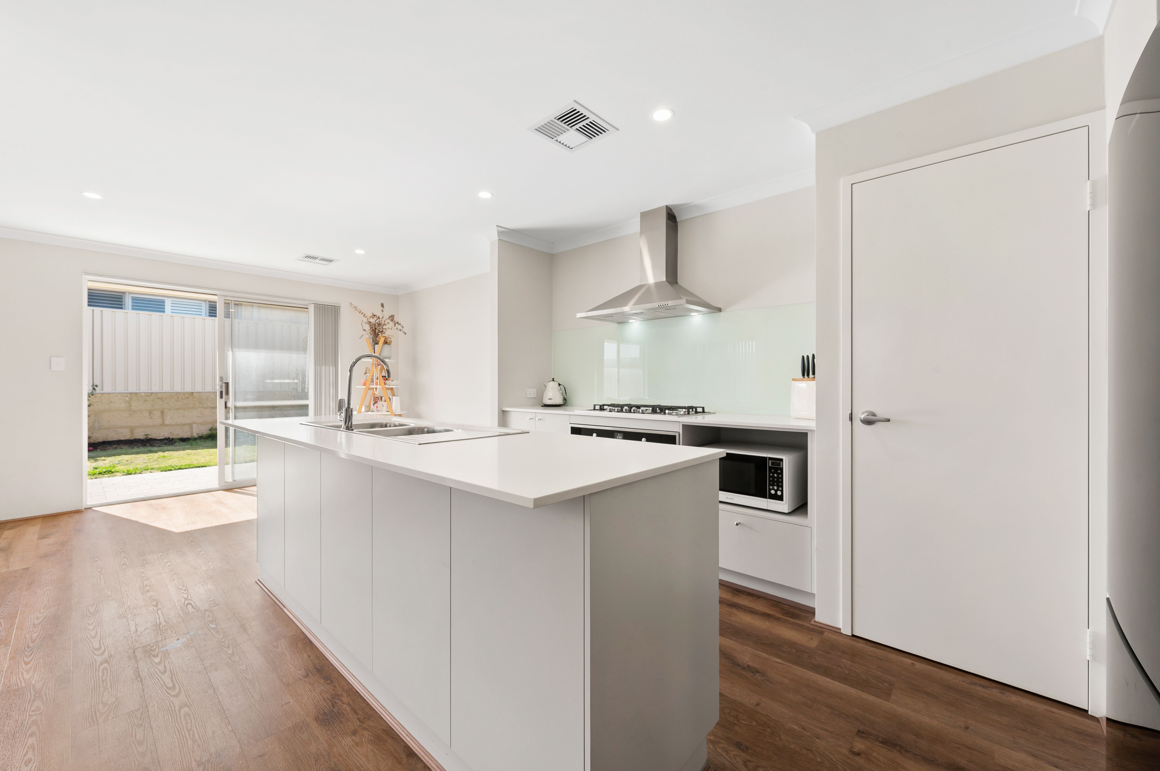6 Haifa Street — photo 8 of 23