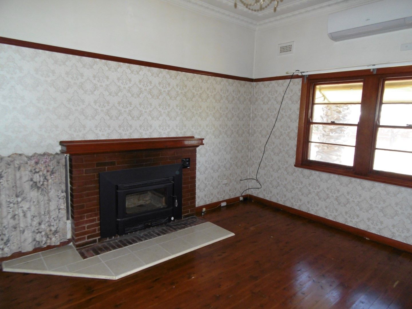 101 Boori Street, Peak Hill, NSW 2869