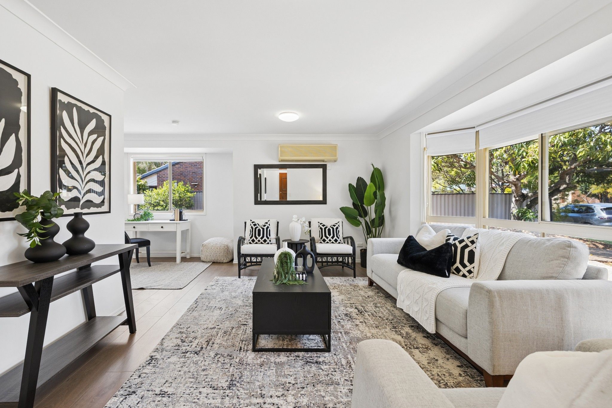 32 Tanglewood Street — photo 3 of 19