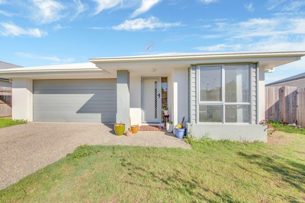 17 Bufflehead Road, Kirkwood, QLD 4680