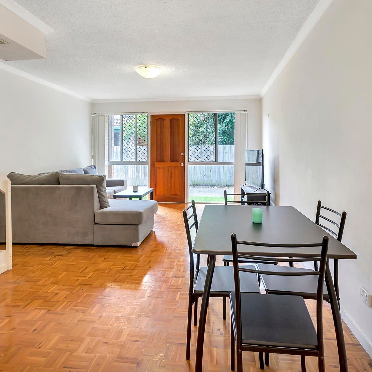 4/14 Central Street, Labrador, QLD 4215