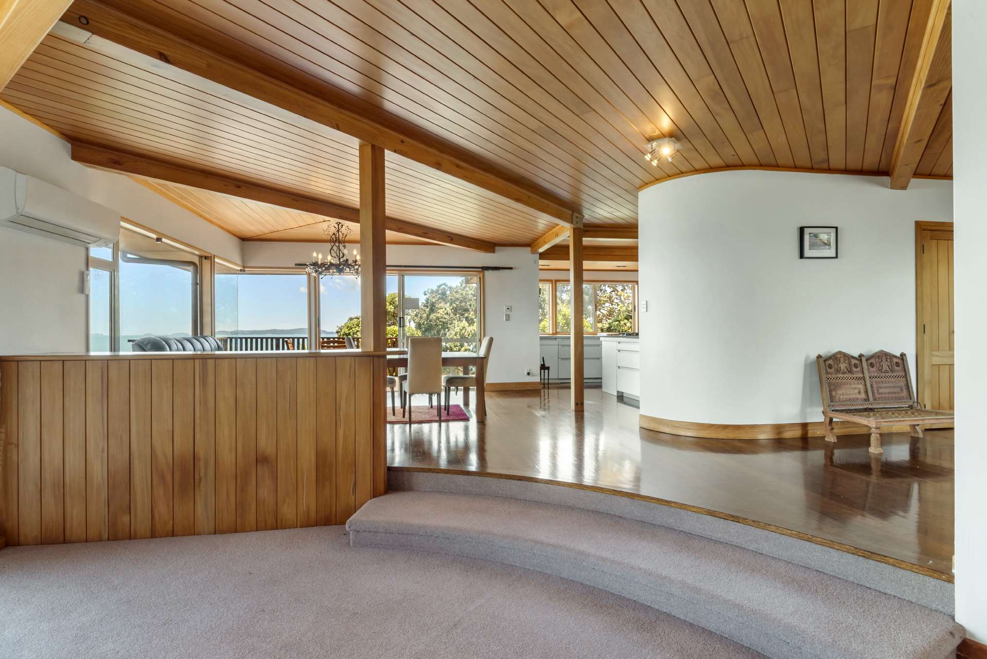 37 Hawke Crescent photo 13