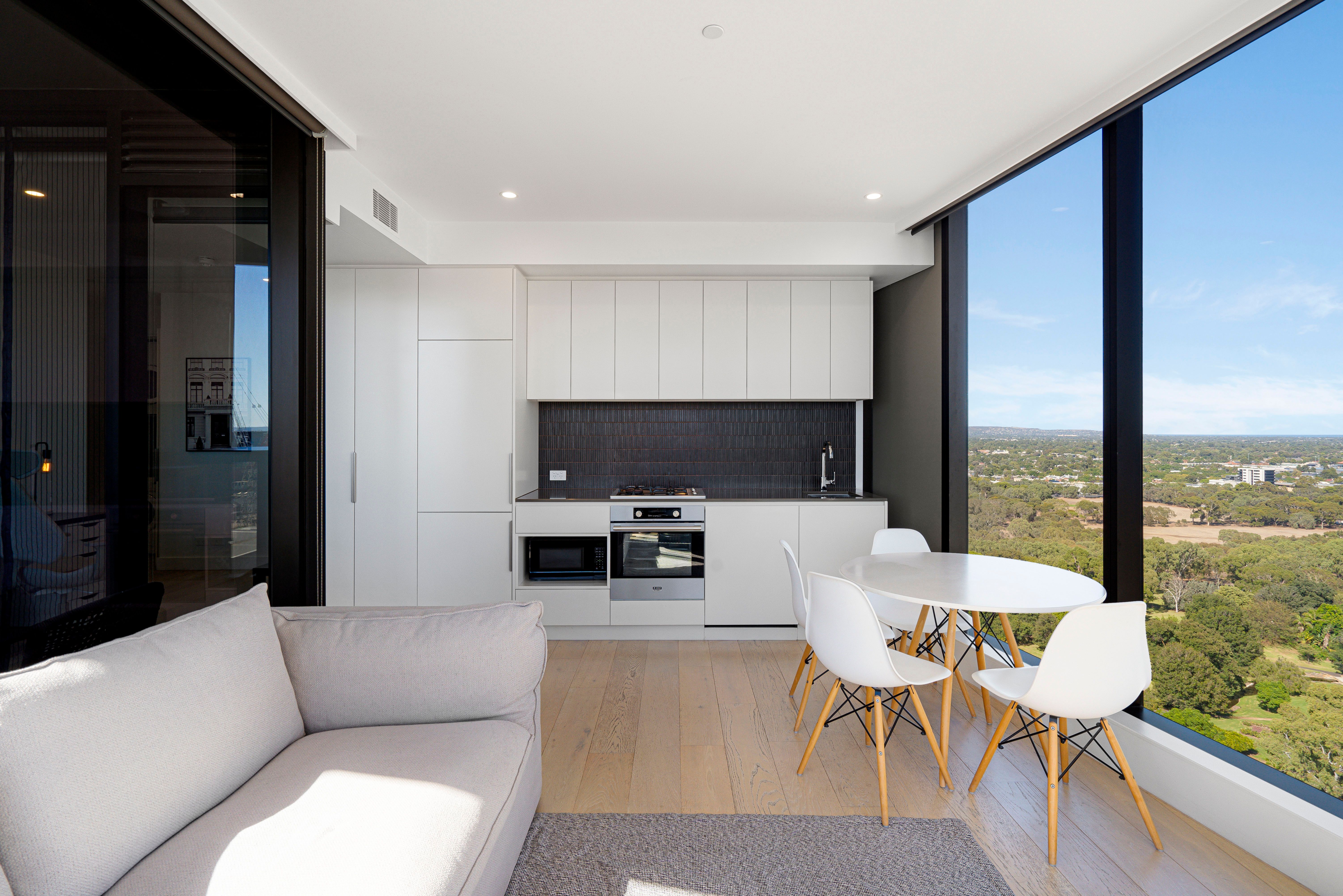 2207/421 King William Street — photo 3 of 13
