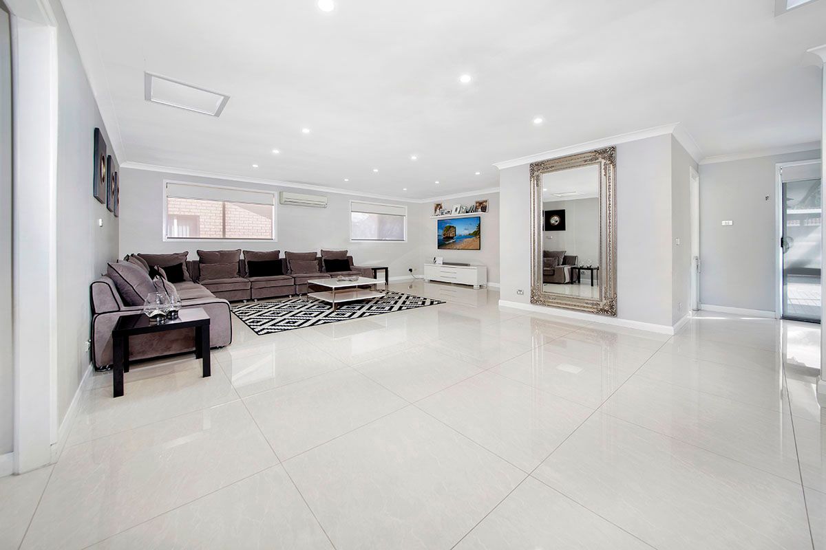 6 Callistemon Close, Alfords Point, NSW 2234