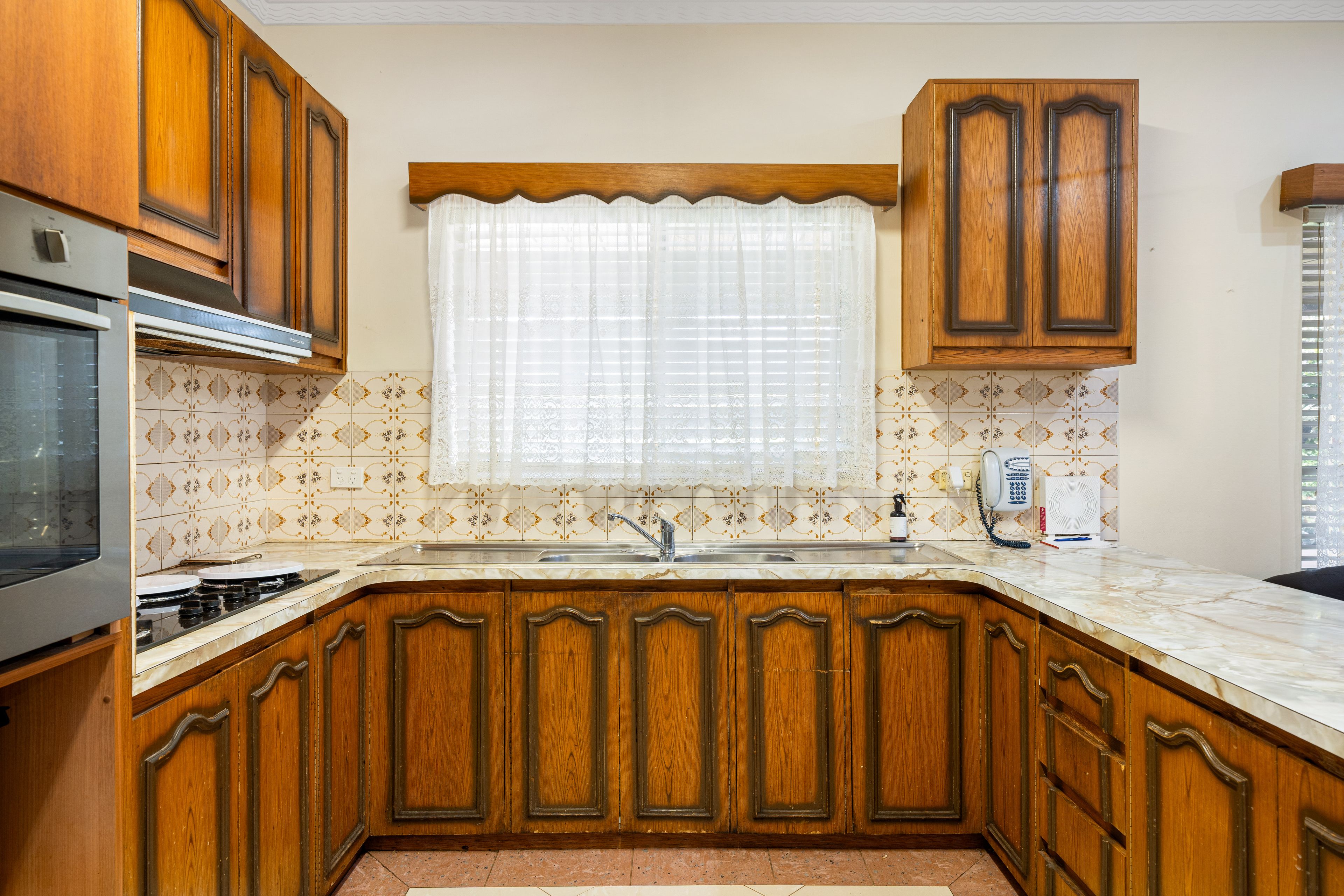 13 Gladstone Avenue — photo 6 of 21