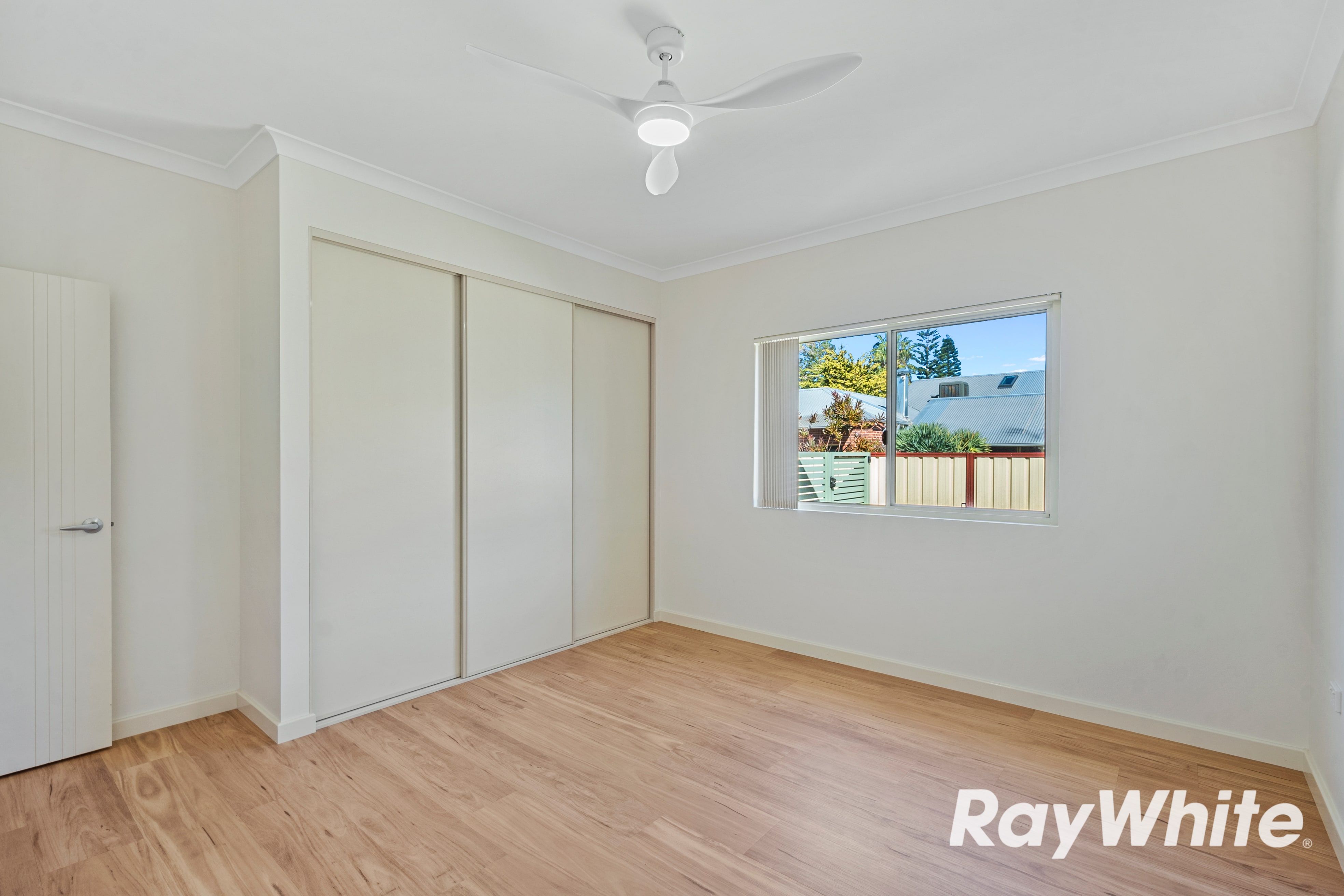 8 Laceby Court — photo 10 of 19