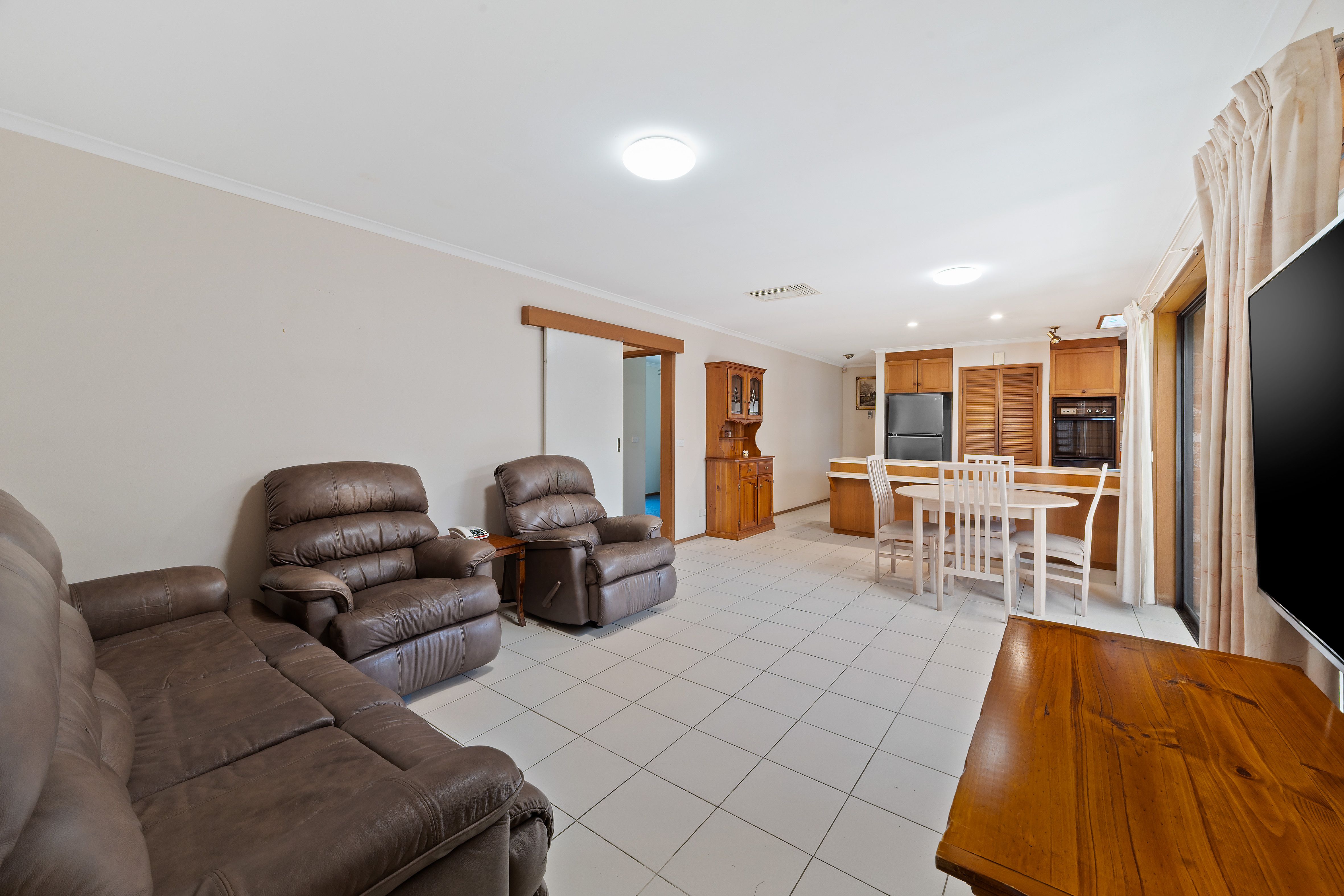 303 Childs Road, Mill Park, VIC 3082