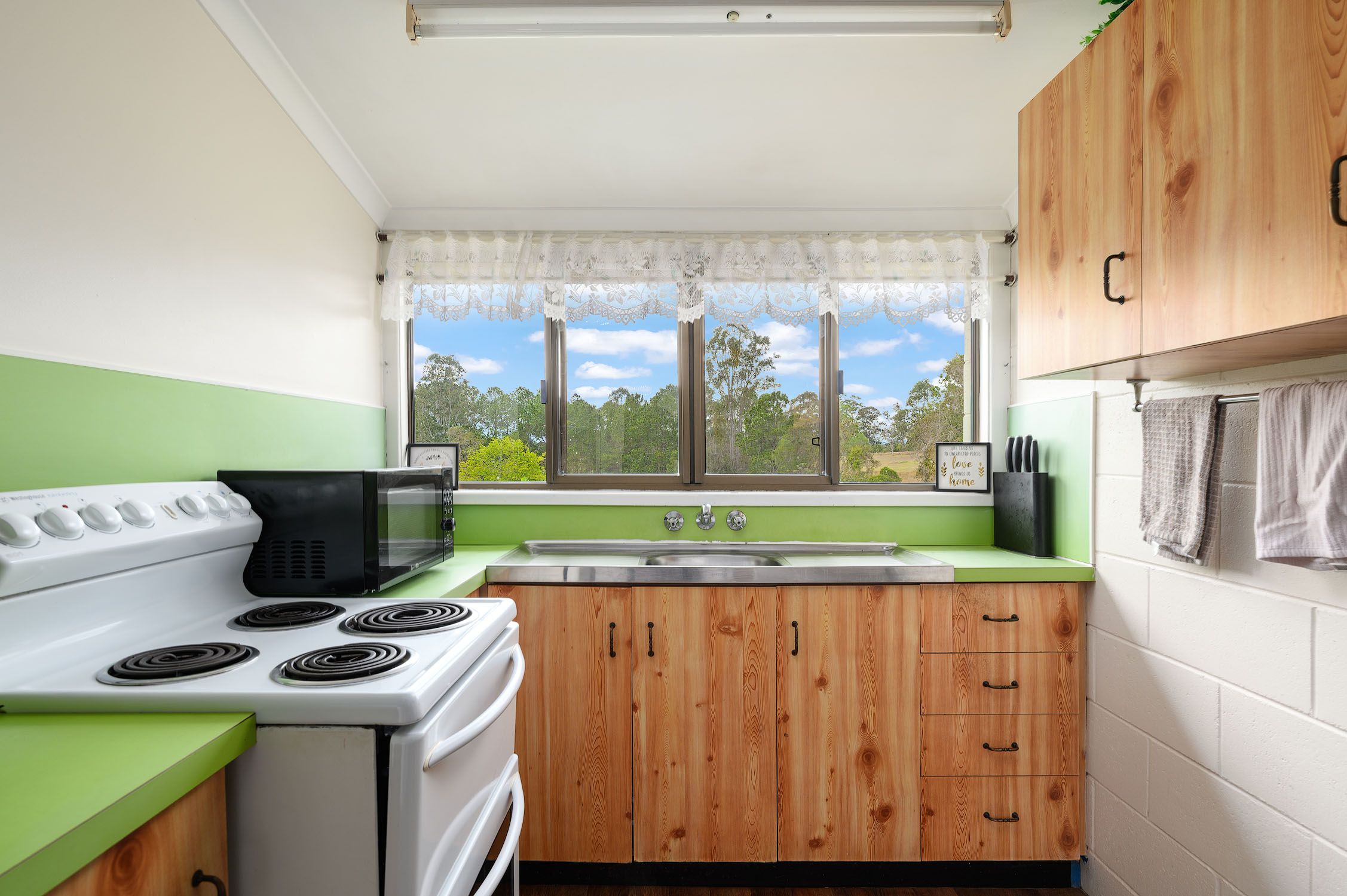 11 Withey Street — photo 6 of 16