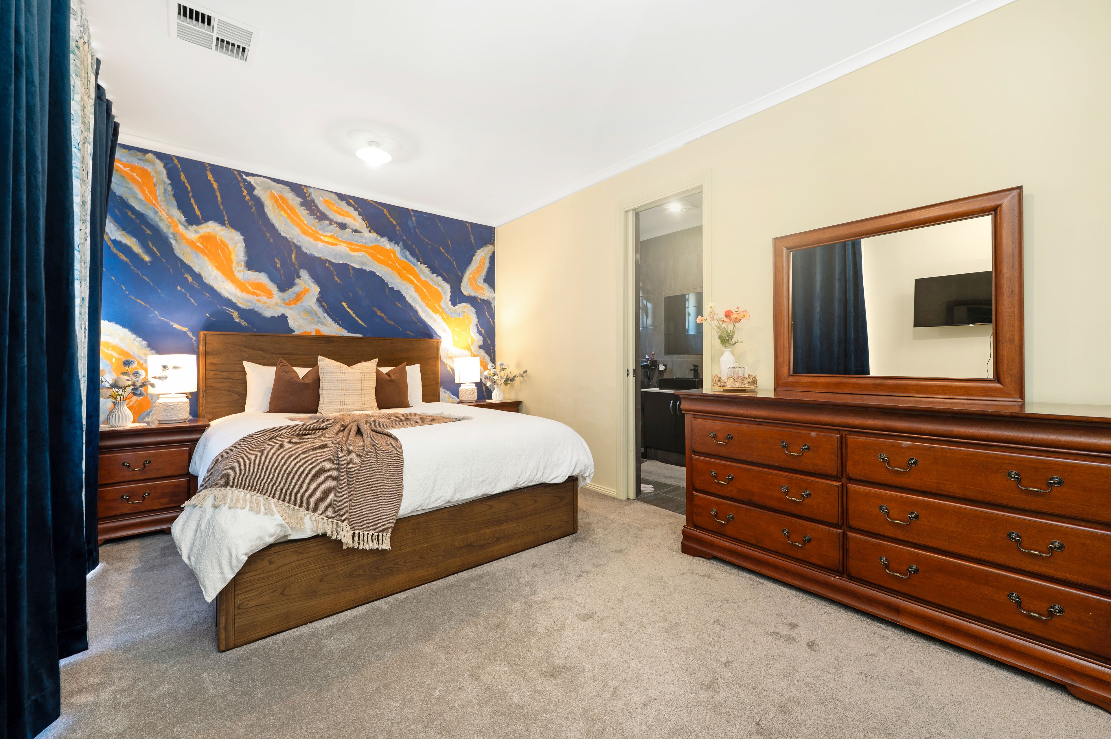 27 Montague Road — photo 13 of 20