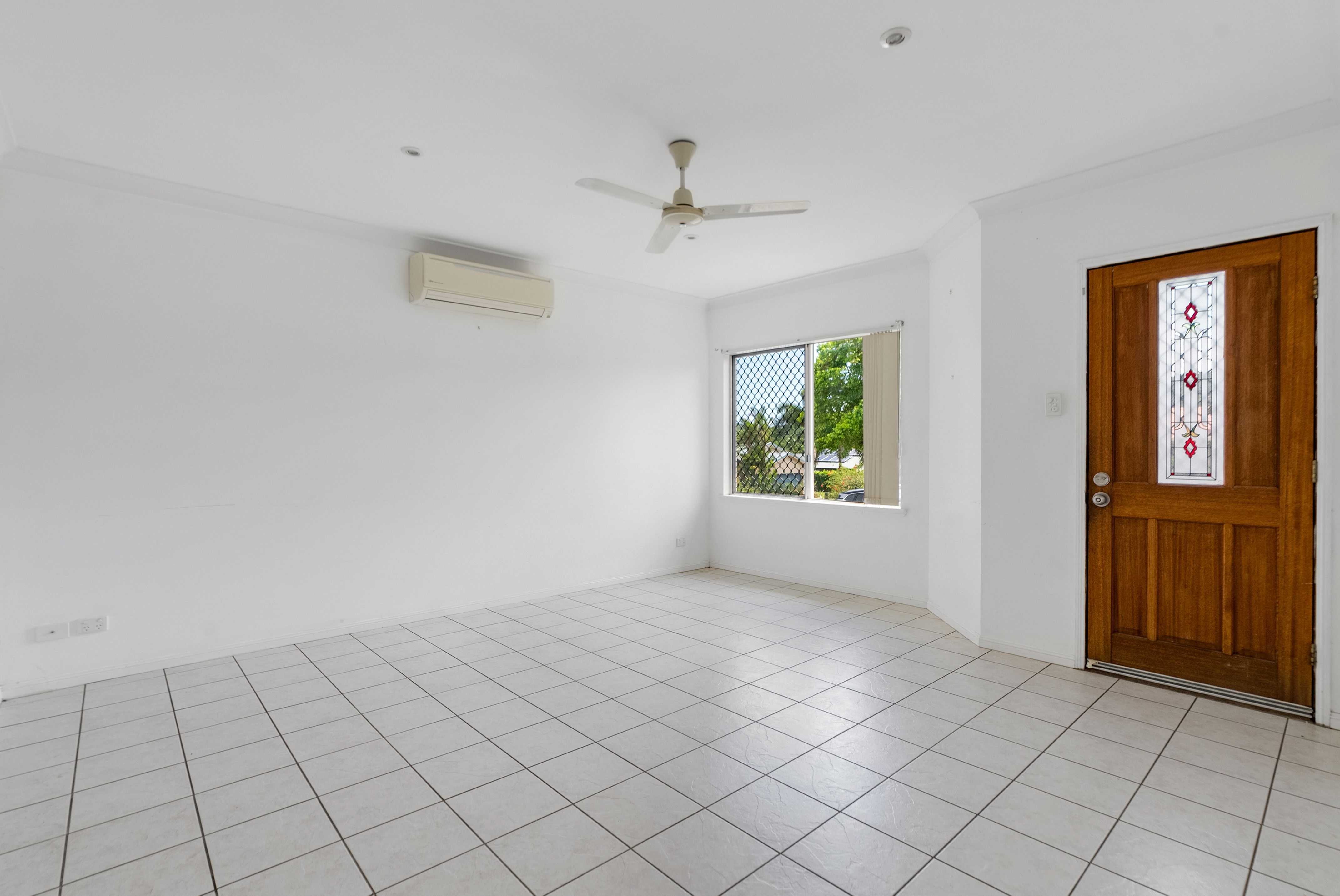 15 Brian Street, Brinsmead, QLD 4870