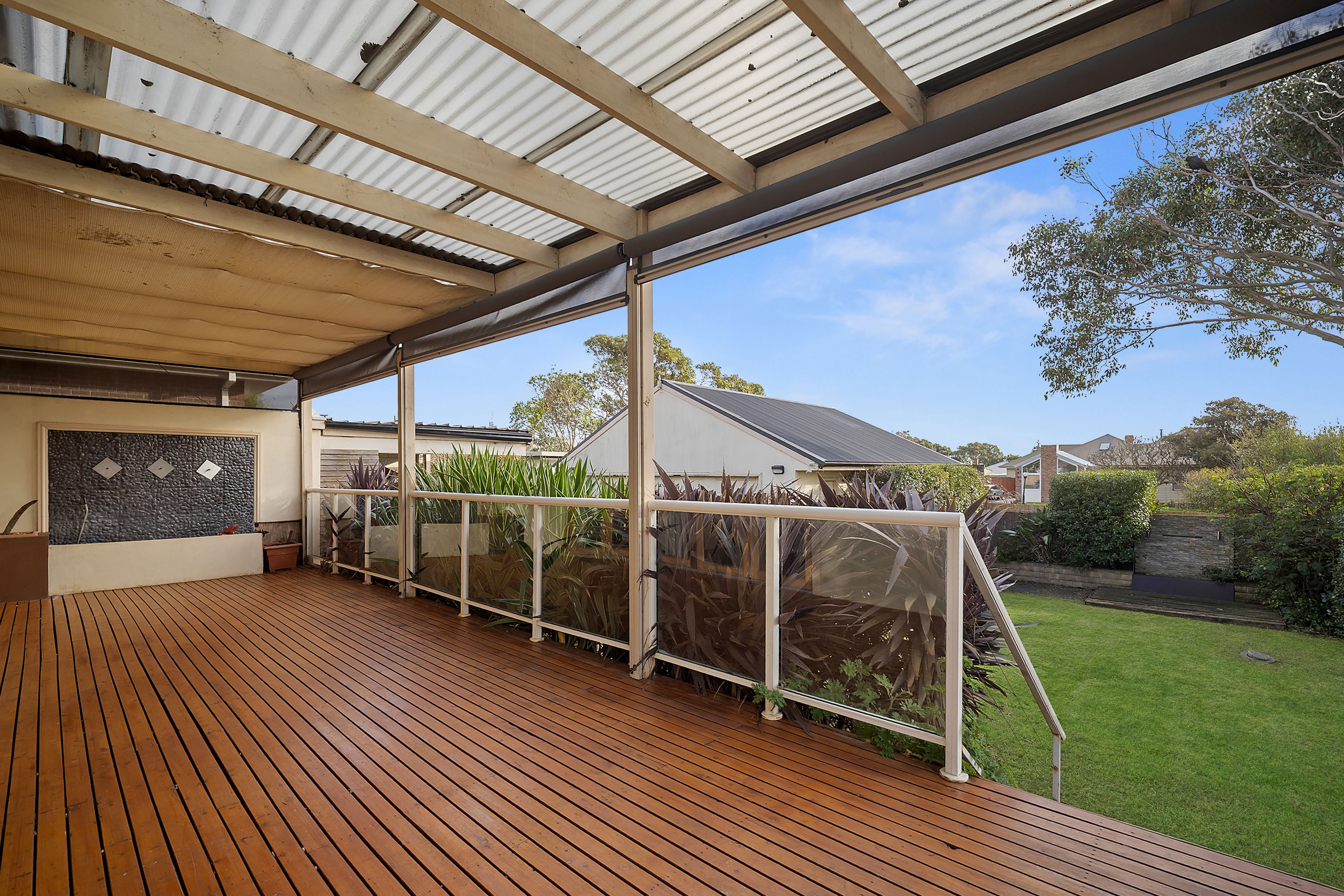 4 Eddington Street — photo 13 of 14