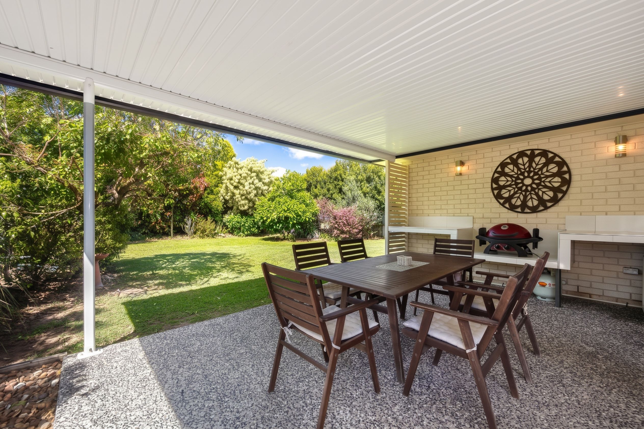 15 Birdwing Avenue — photo 3 of 20