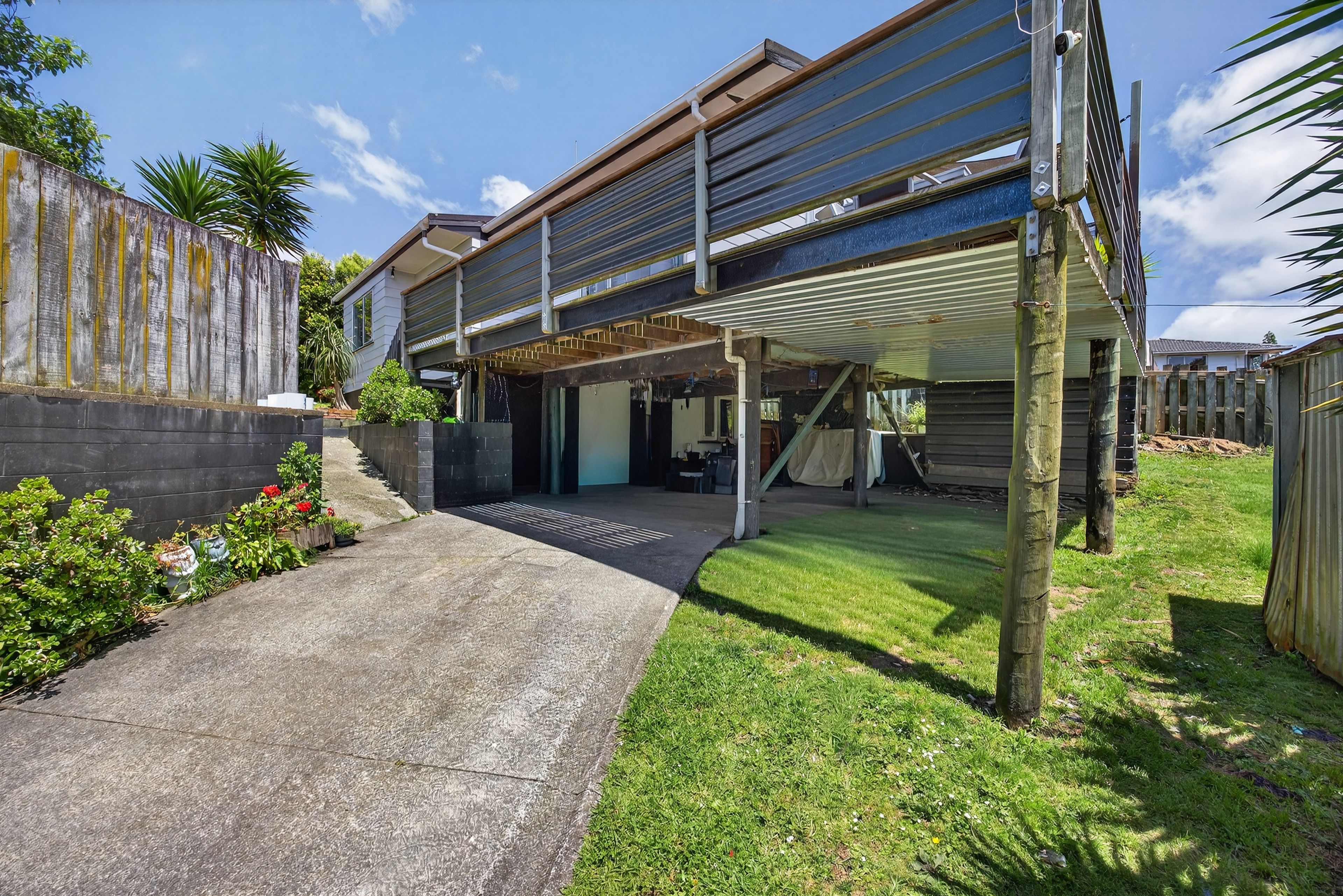 2/32A Helena Street, Massey, Waitakere City