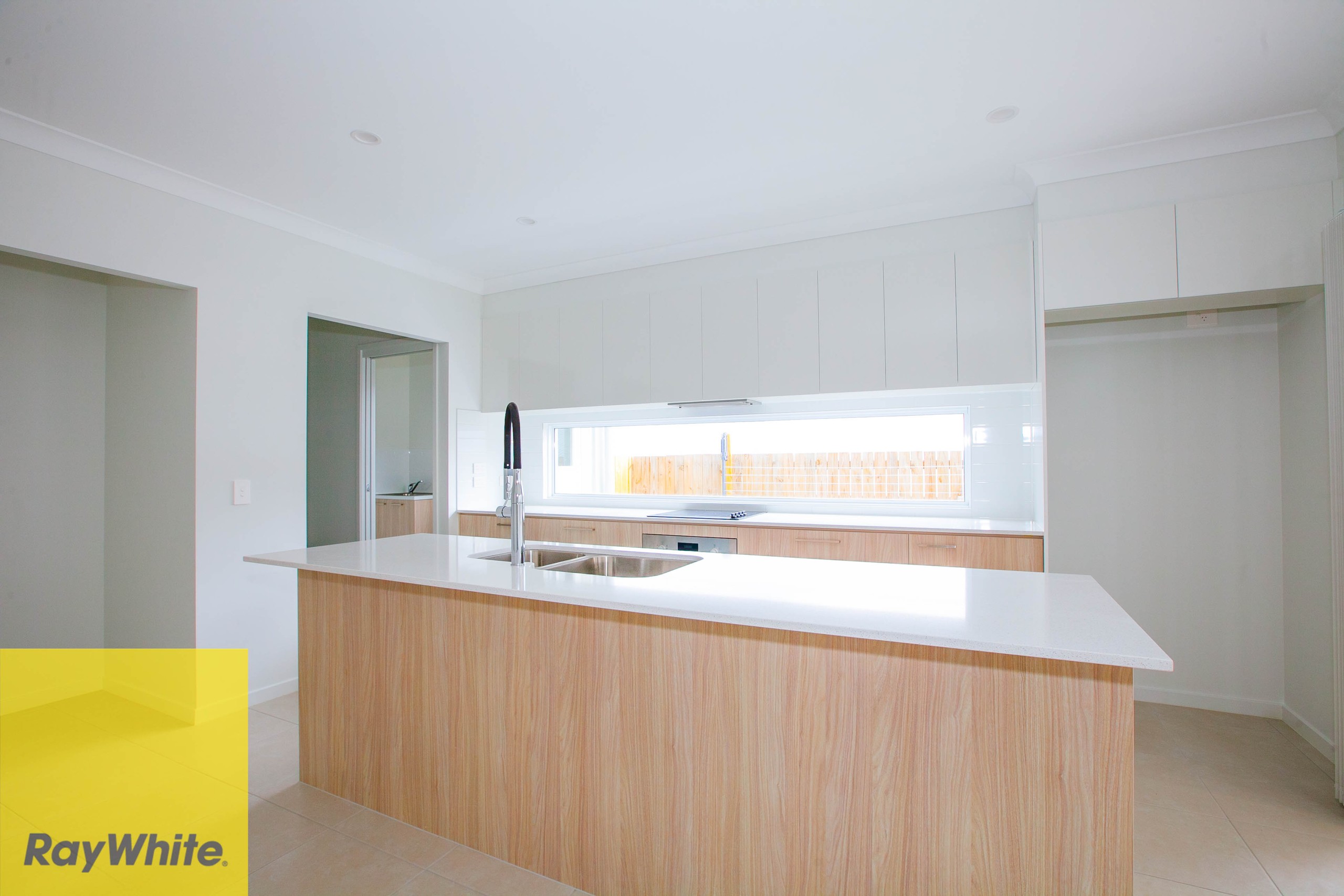 15 Orkney Street, SPRING MOUNTAIN, QLD 4300