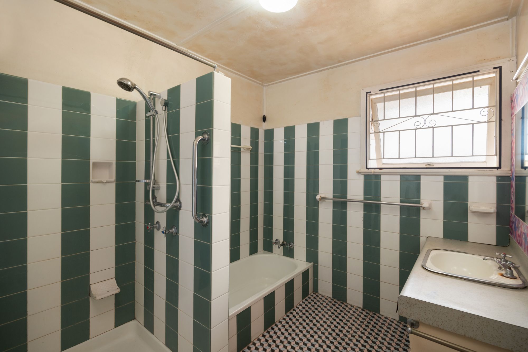52 Monkton Street — photo 11 of 17