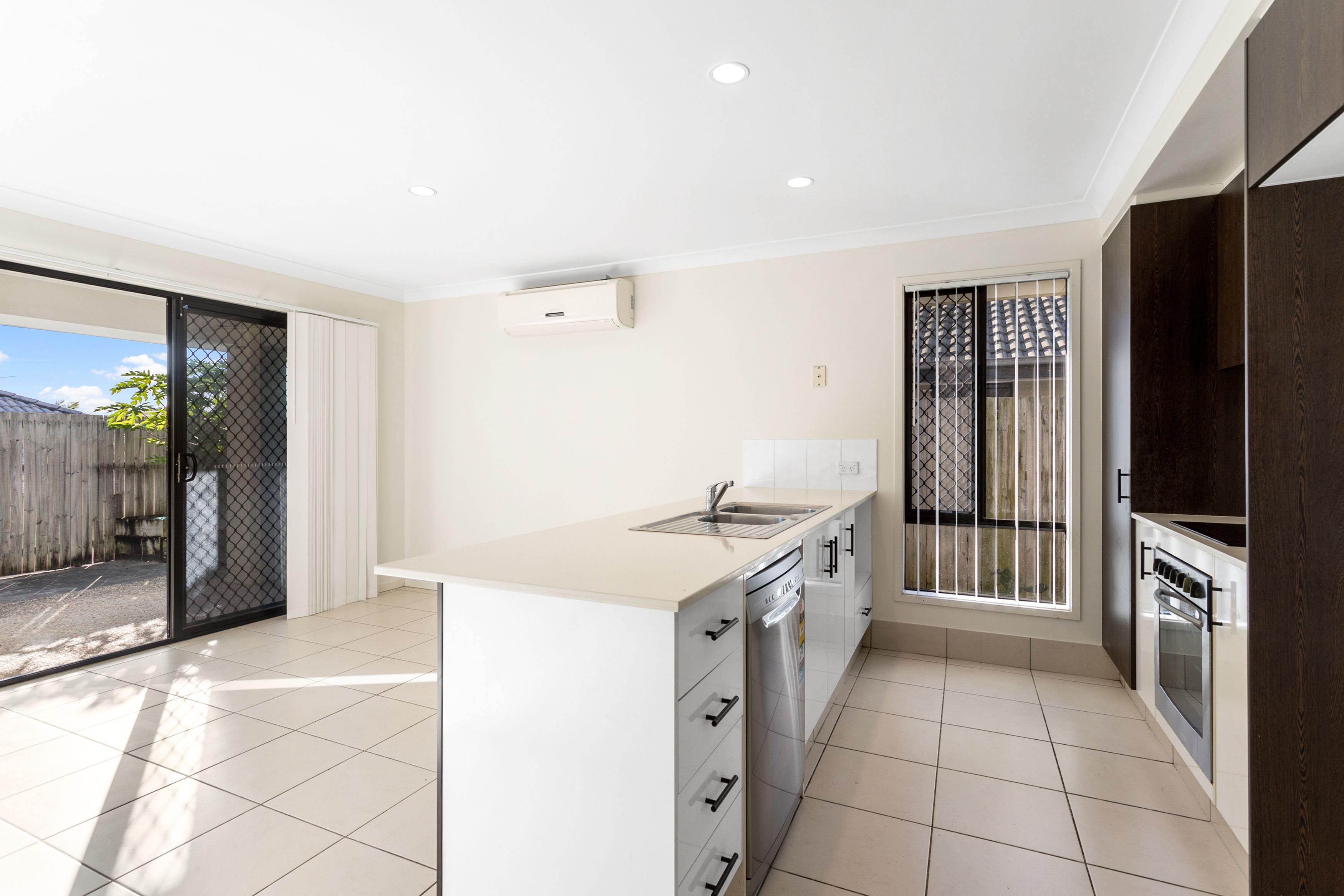 53 Denham Crescent, North Lakes, QLD 4509