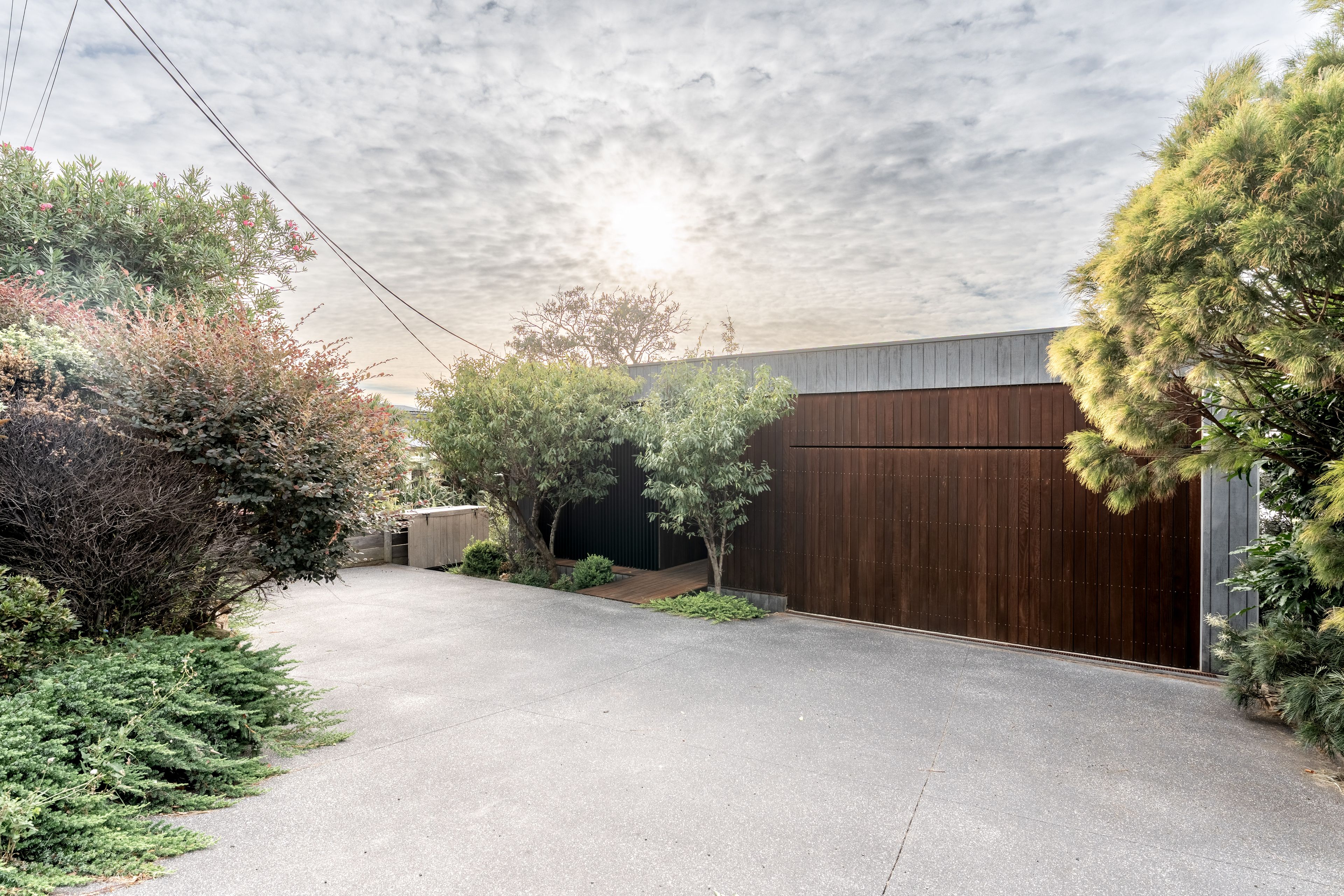 633 Lawrence Hargrave Drive — photo 18 of 28