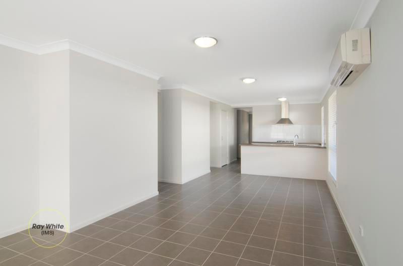 13 Greenpark Drive, Crestmead, QLD 4132