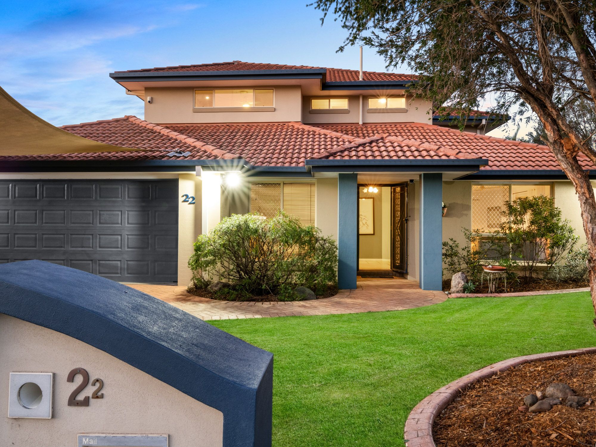 22 Cambridge Place, Wishart, QLD 4122
