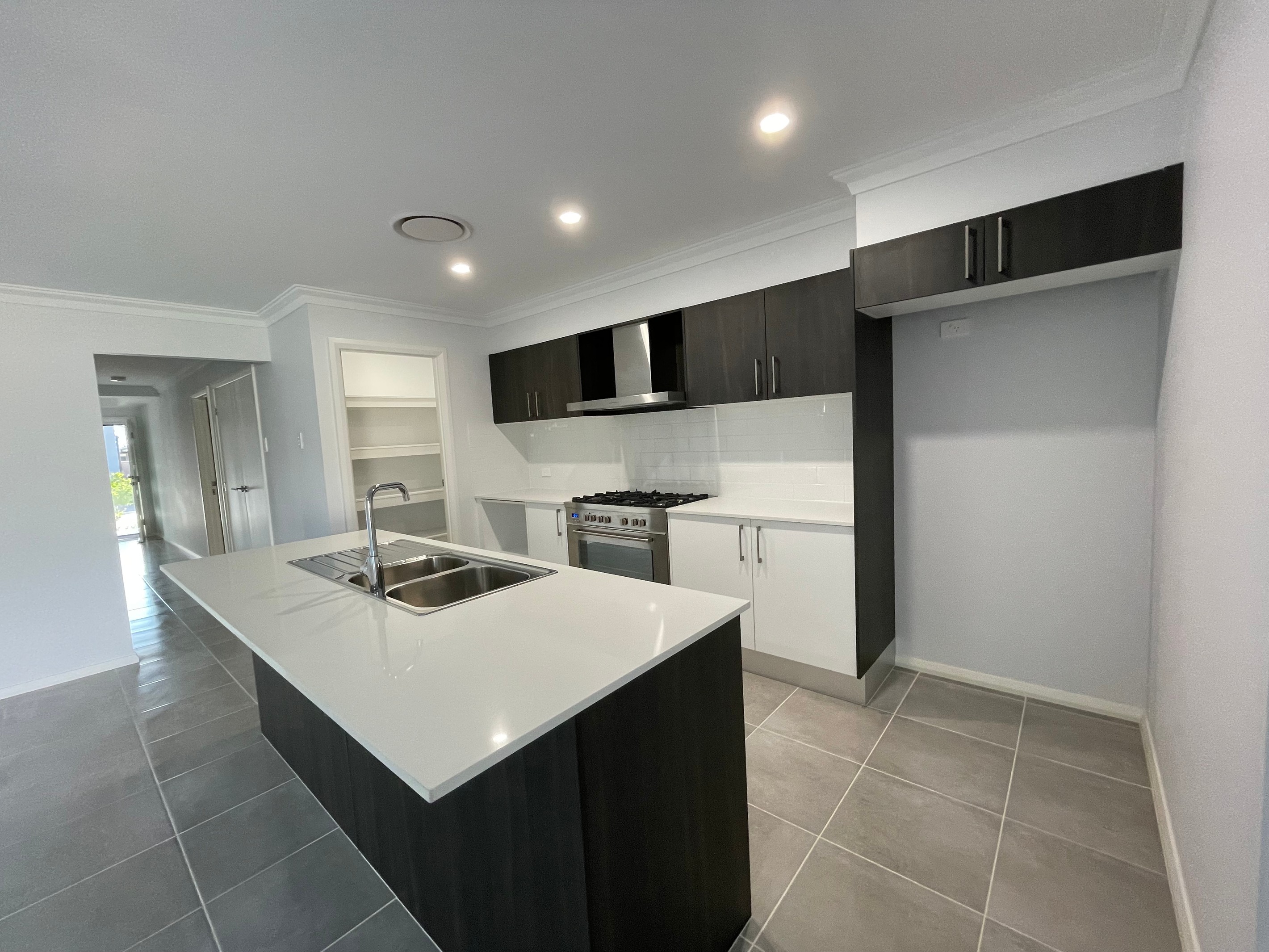11 Wattle Street, Spring Farm, NSW 2570