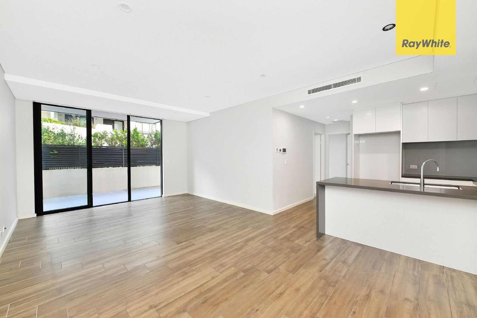 121 Bowden Street, Meadowbank NSW 2114