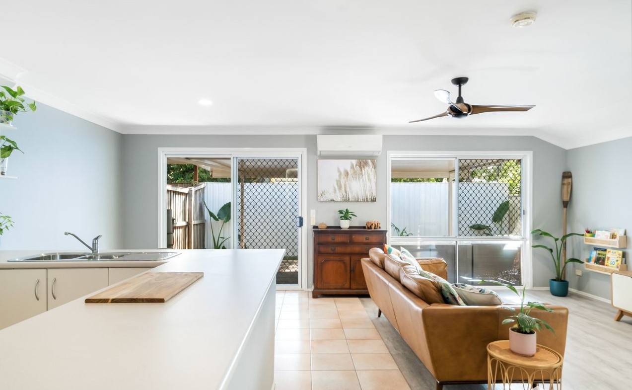 2/19 Tallebudgera Drive, Palm Beach, QLD 4221
