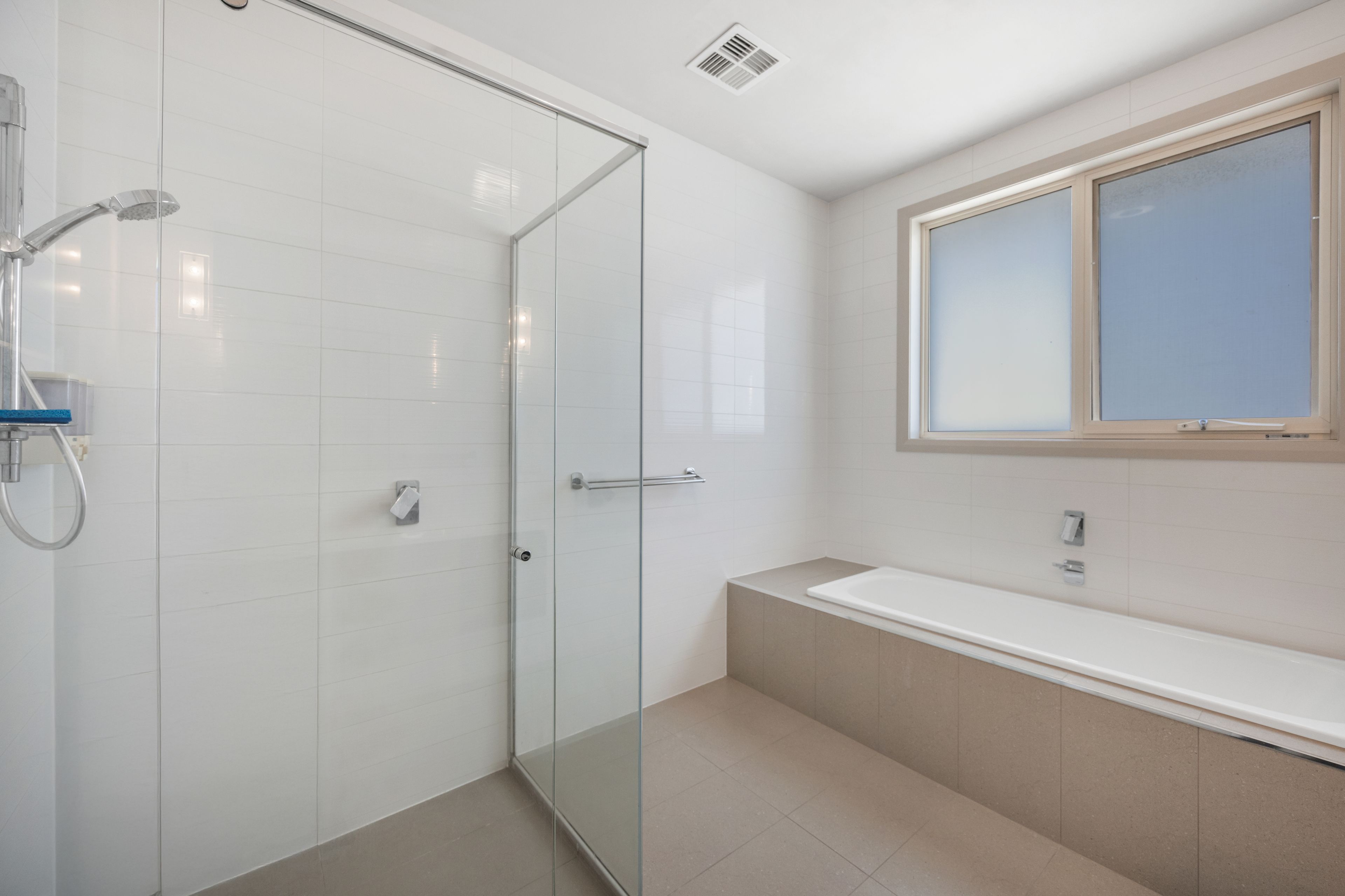 16 Hilda Street — photo 10 of 13