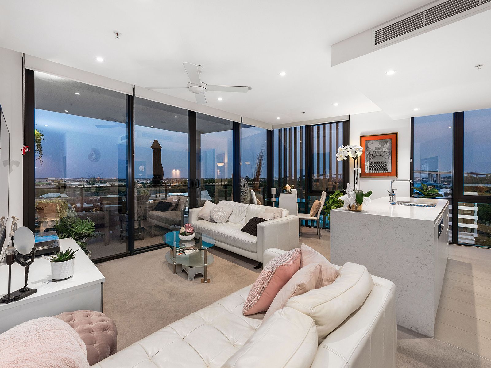 10803/320 Macarthur Avenue, Hamilton, QLD 4007