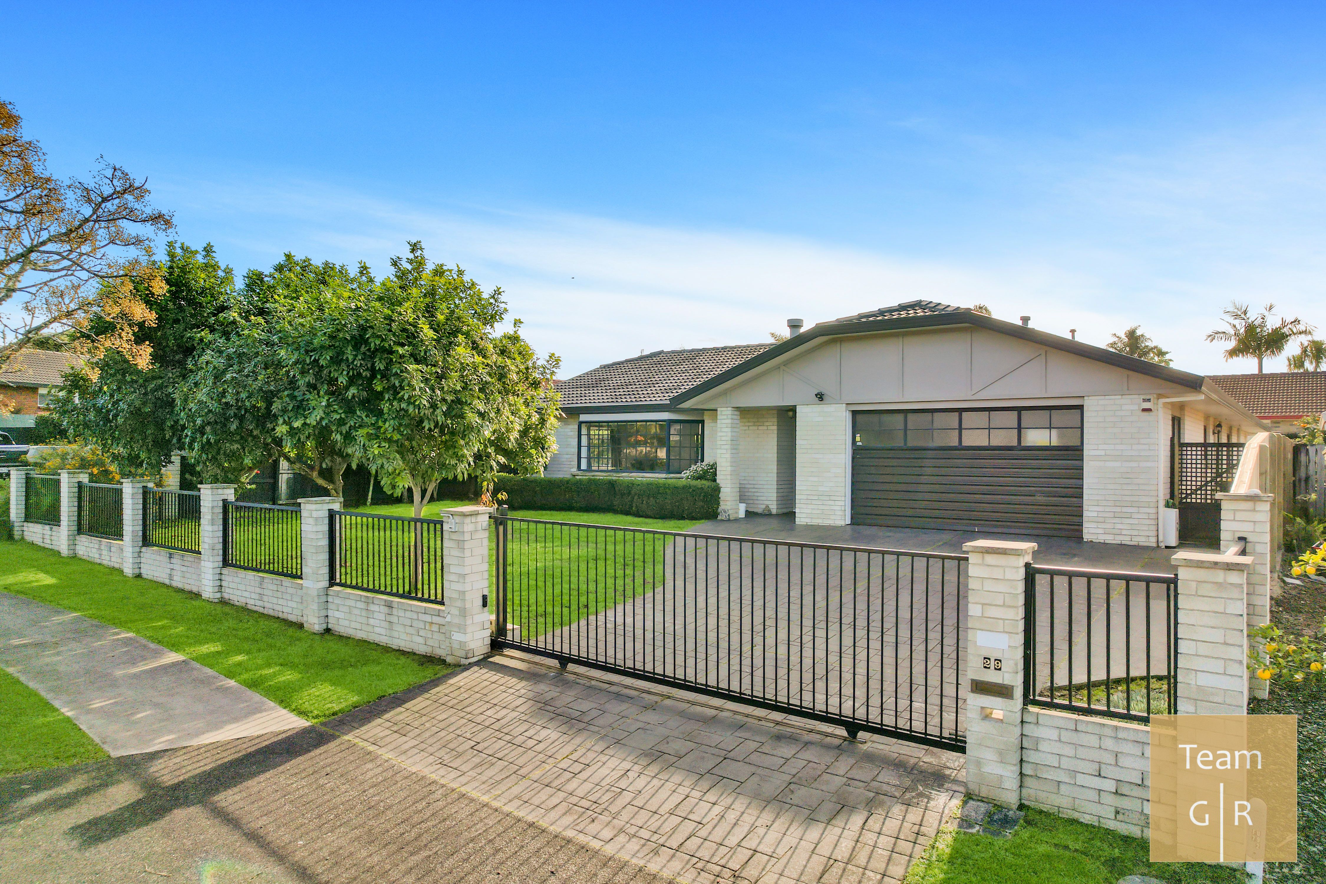 29 Keywella Drive, Conifer Grove, Manukau City