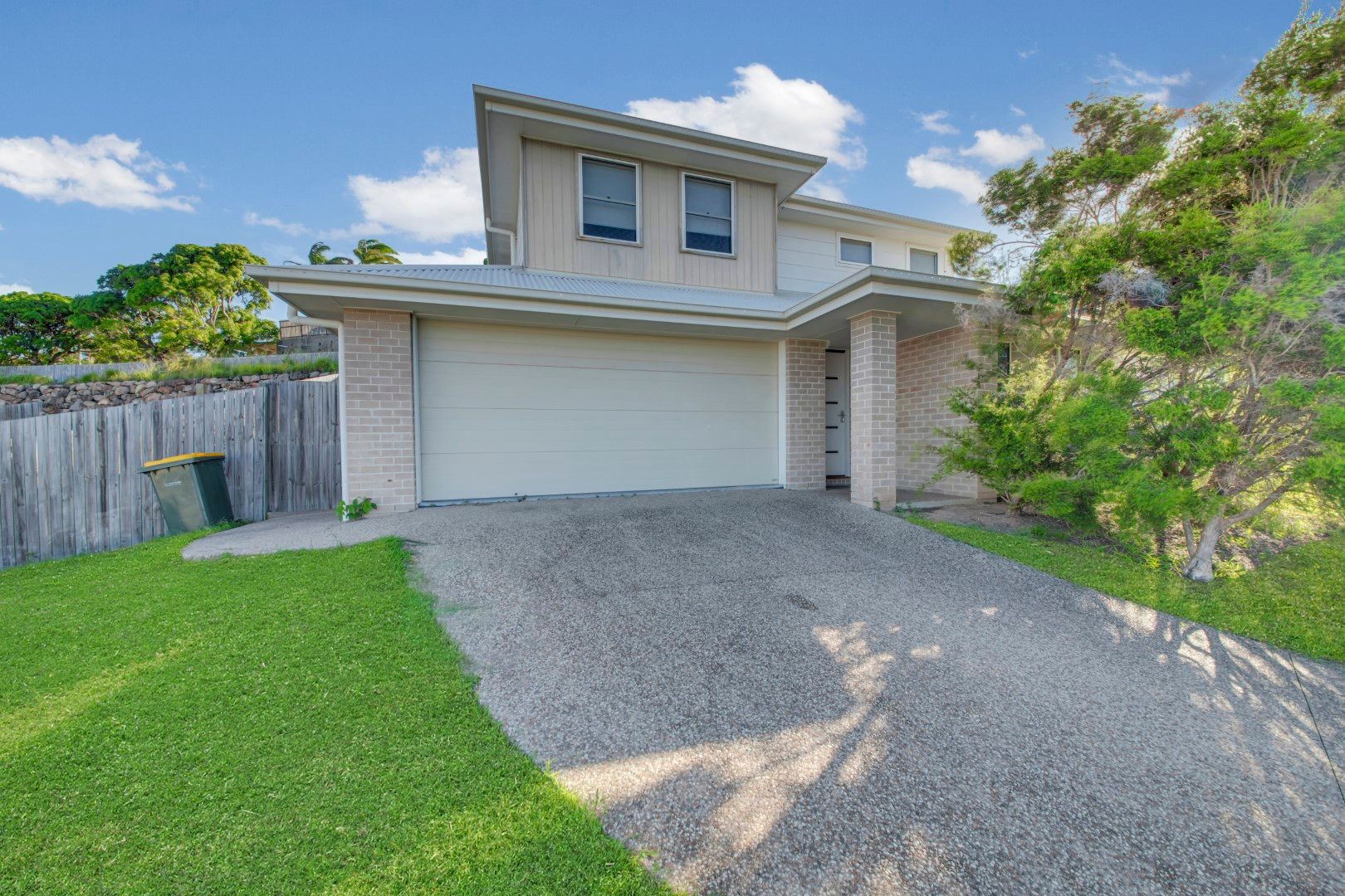 11 Dampier Court, Glen Eden, QLD 4680