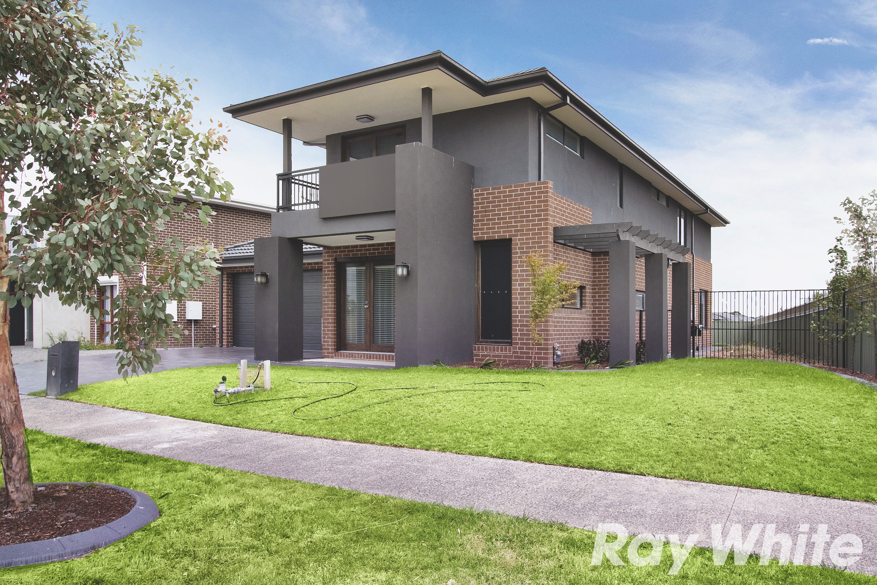 10 Sun Orchid Drive, Pakenham, VIC 3810