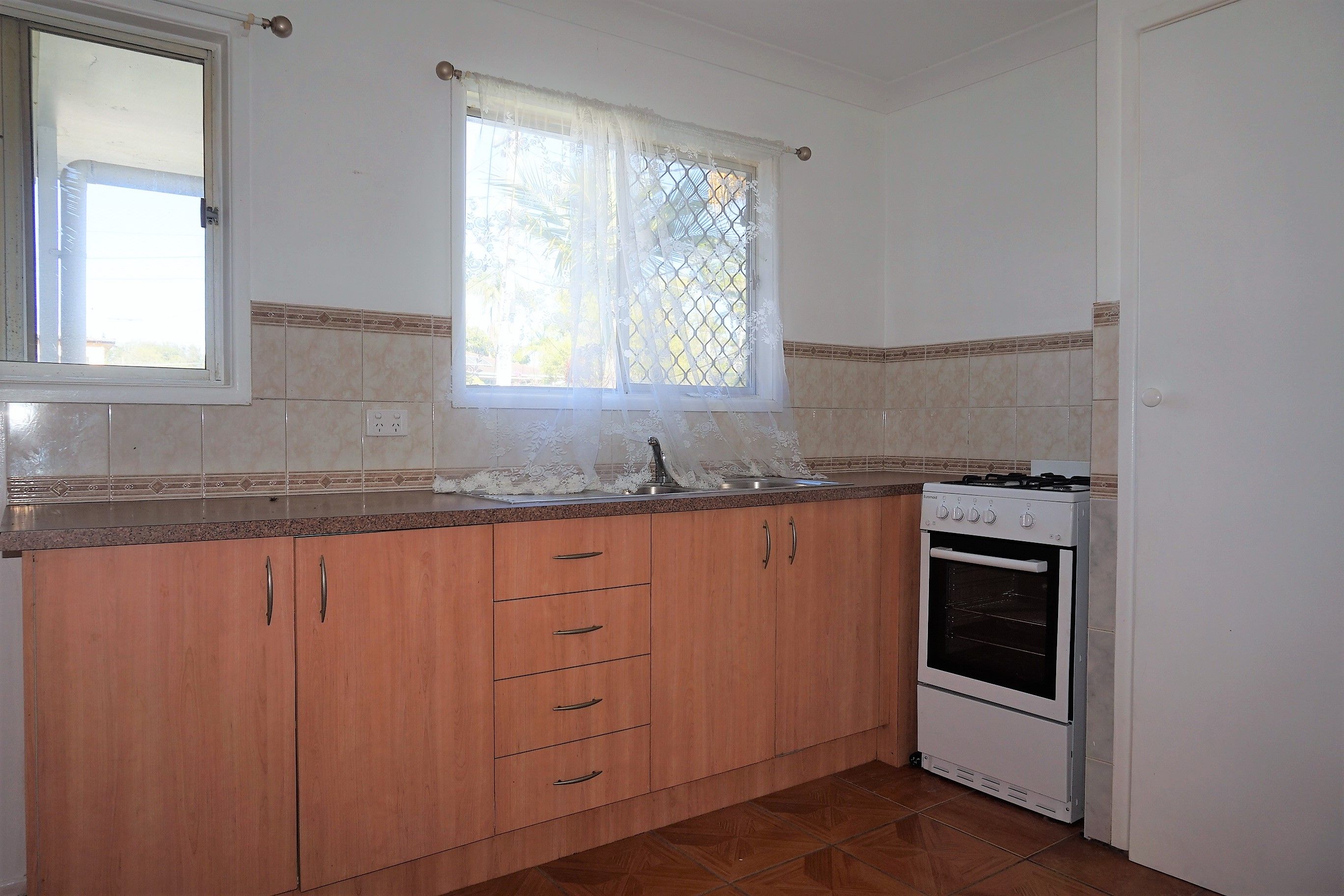 5 Wanda Street, Logan Central, QLD 4114