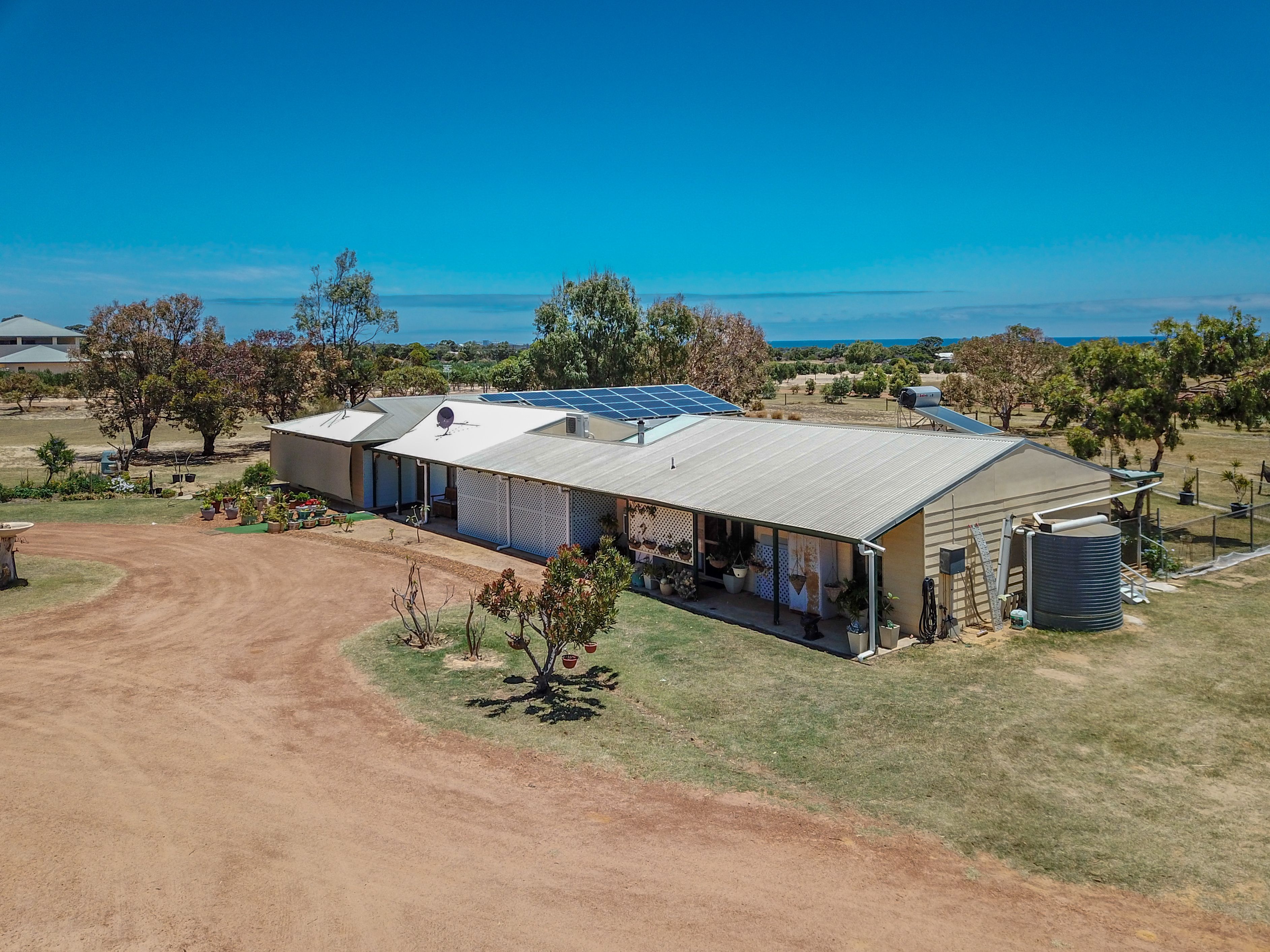 133 Sutcliffe Road, Waggrakine, WA 6530
