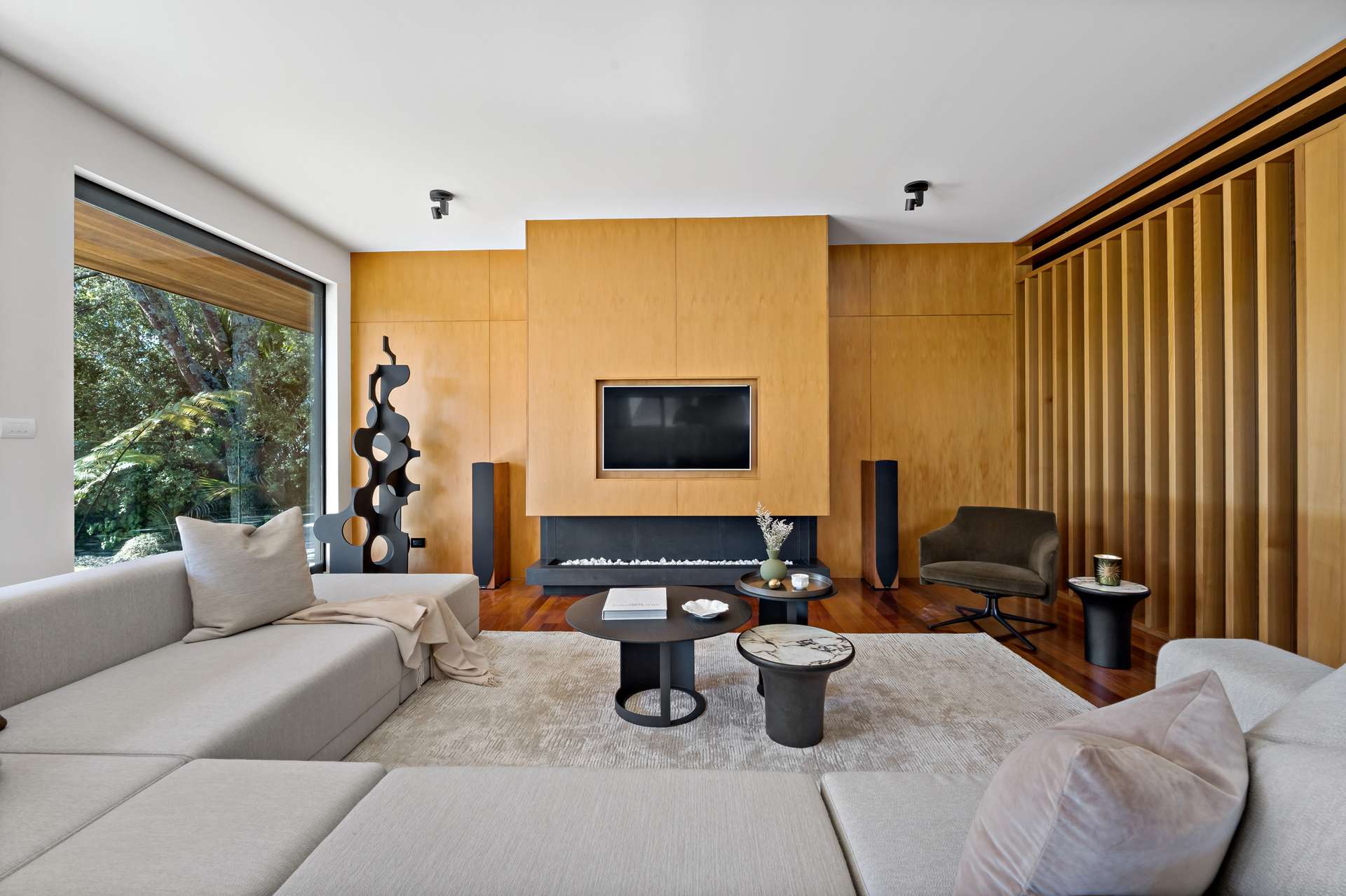 10 Springcombe Road photo 15