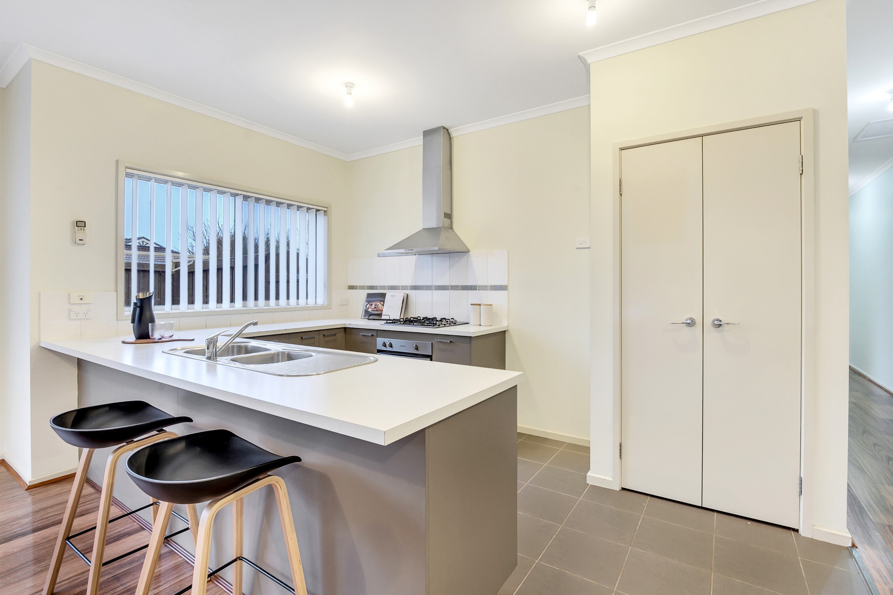 9 Heathcliffe Lane, Craigieburn, VIC 3064