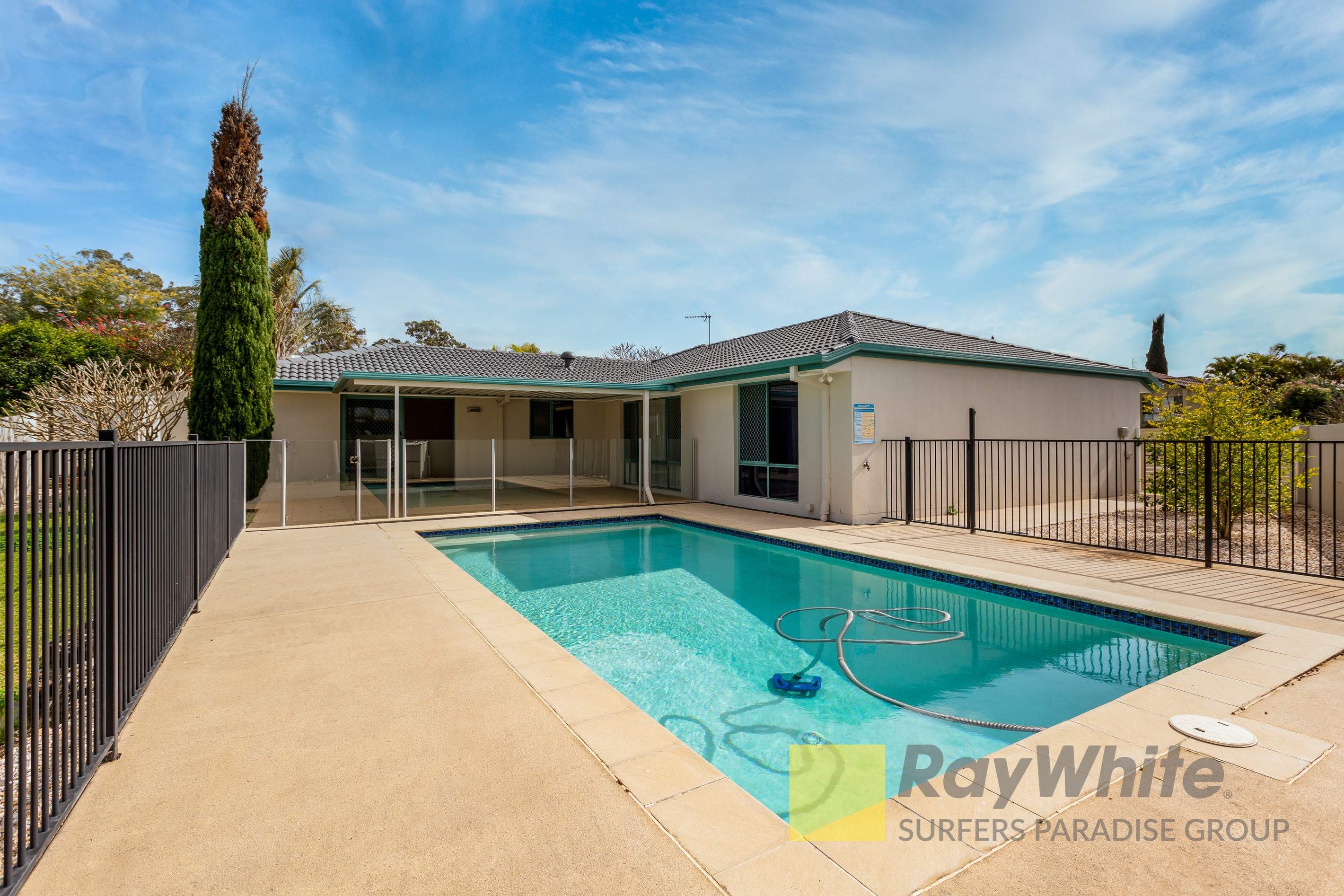 6 Leeds Close, Arundel, QLD 4214